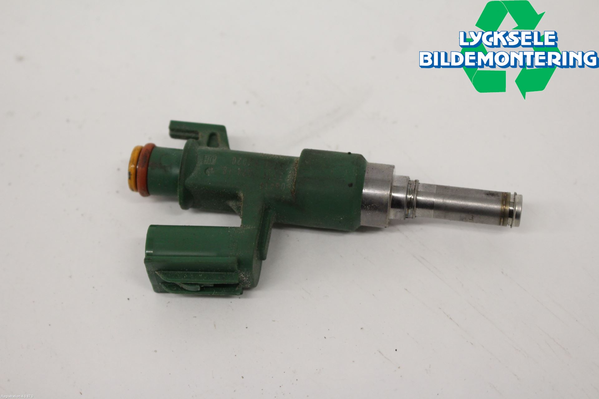 Toyota YARIS XP21 20- Injspridare