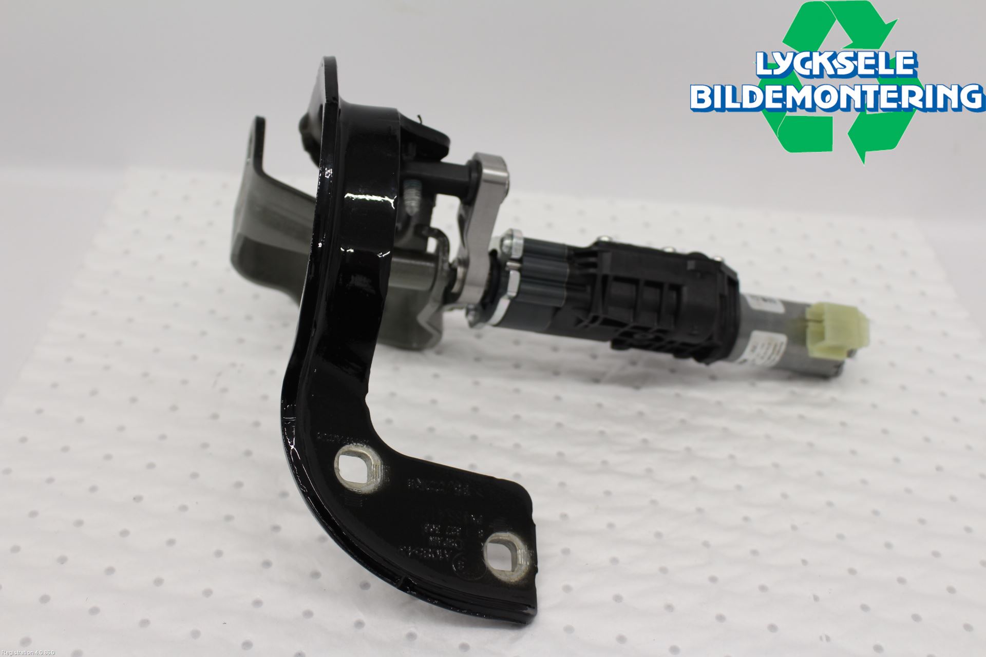 Audi A4/S4 B9 20- Bakluckeöppnare Automatisk