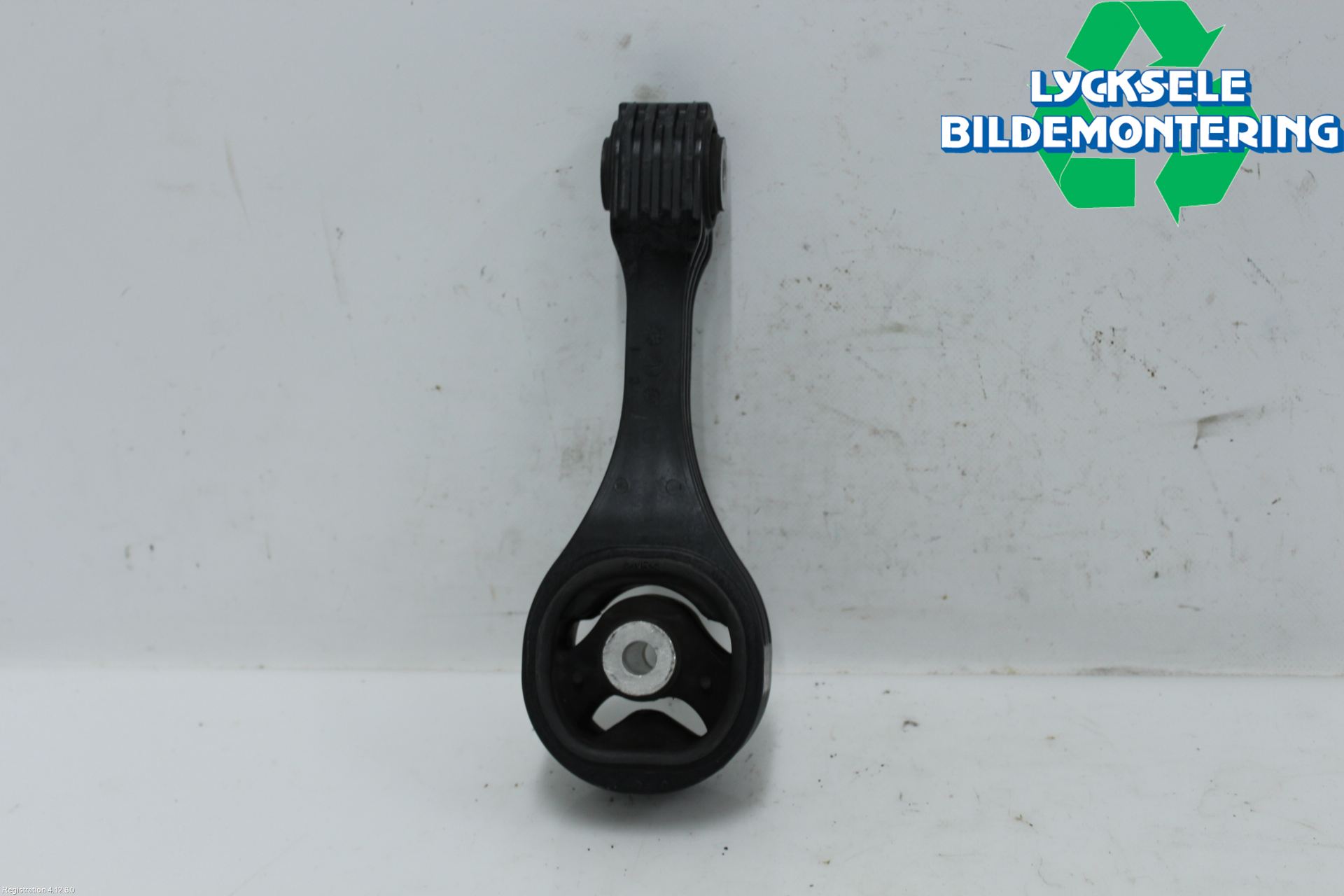 Suzuki SX4 S-CROSS 22- Motorfäste