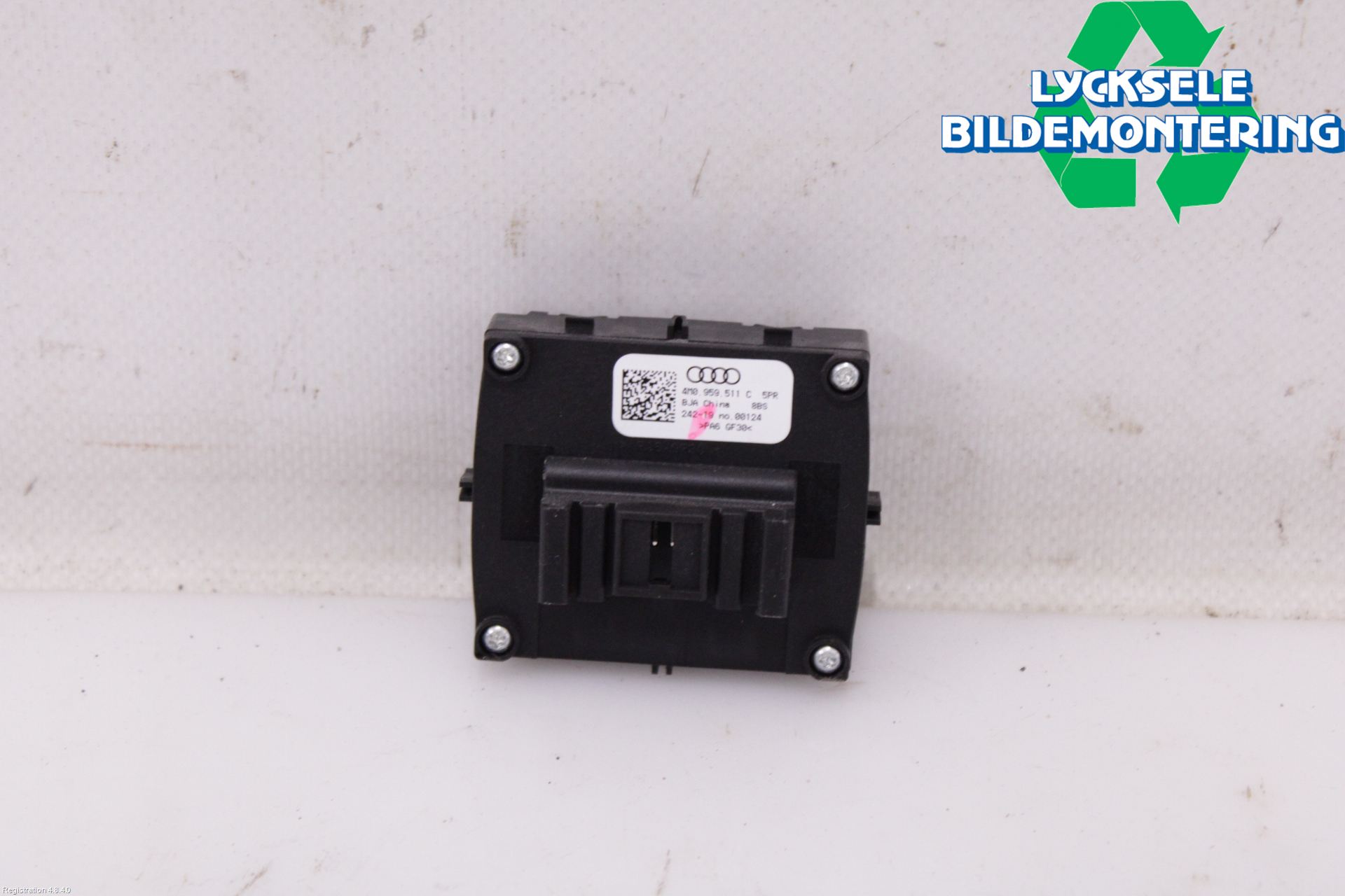 Audi Q8/SQ8 4M 19- Strömställare Dragkrok