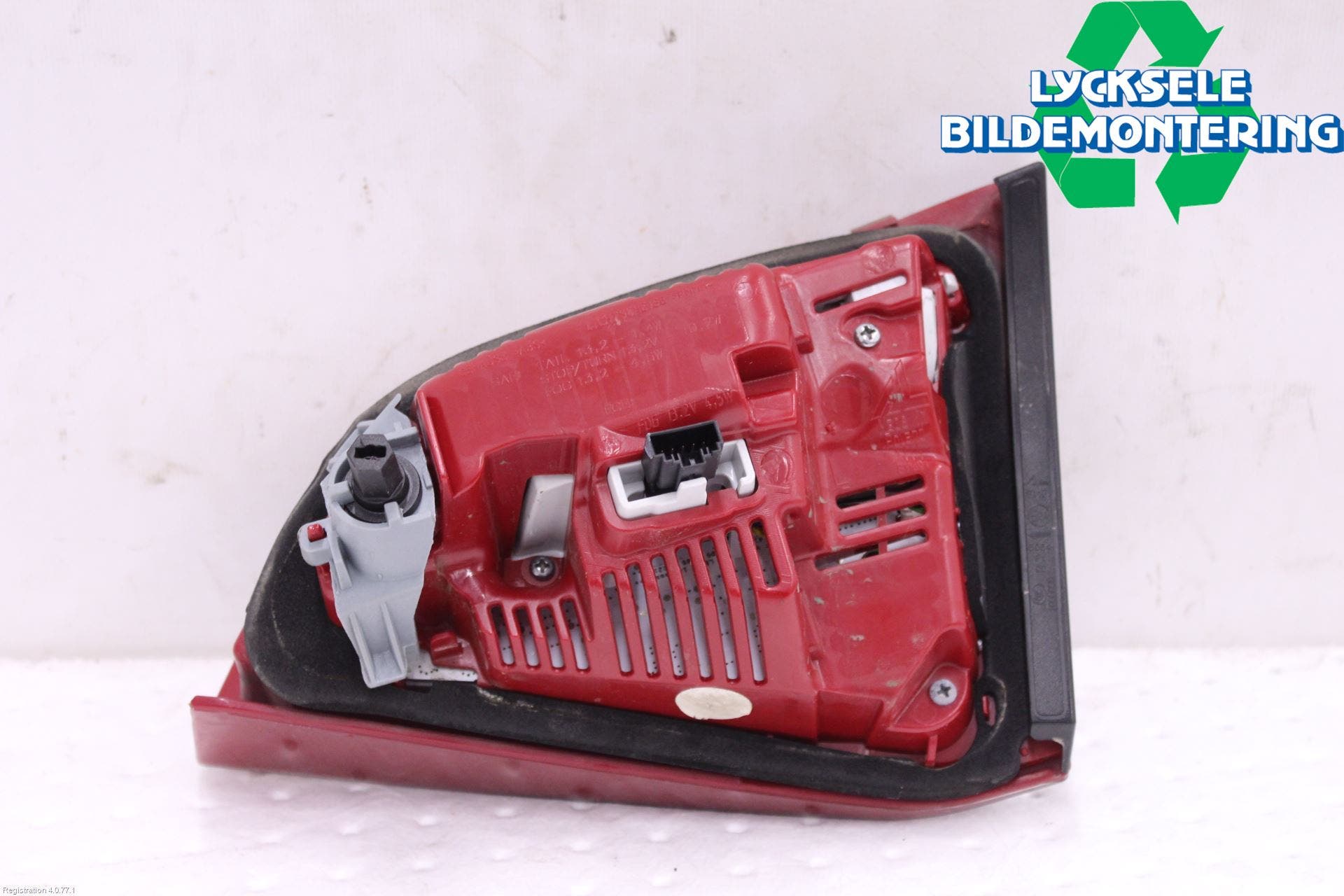 Audi A4 12-15 Bakljus Lucka Vä