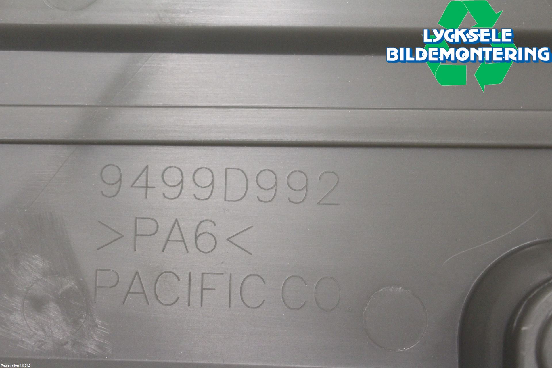 Mitsubishi OUTLANDER 13-21 Motorkåpa