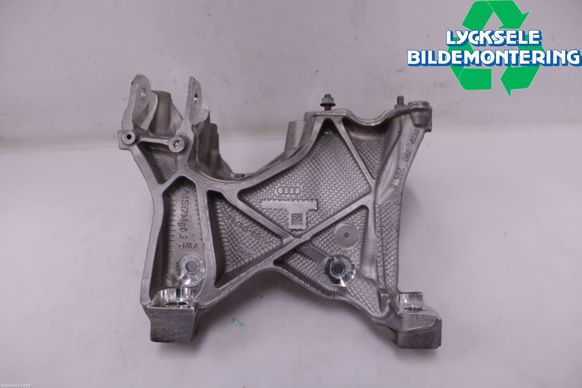 Audi A4/S4 B9 20- Framvagnsbalk