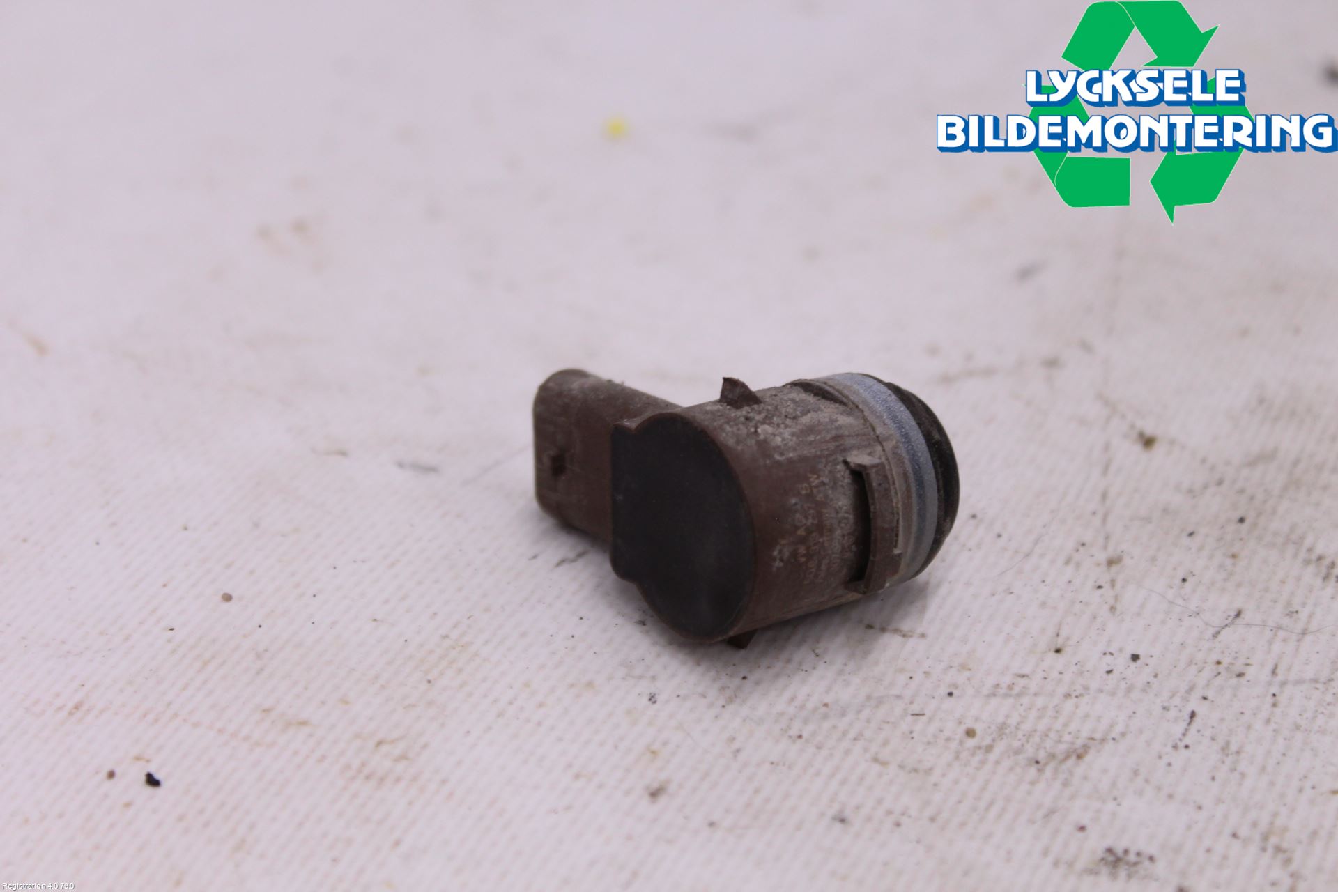 Volkswagen VW PASSAT 15-19 Parkeringshjälp Frontsensor