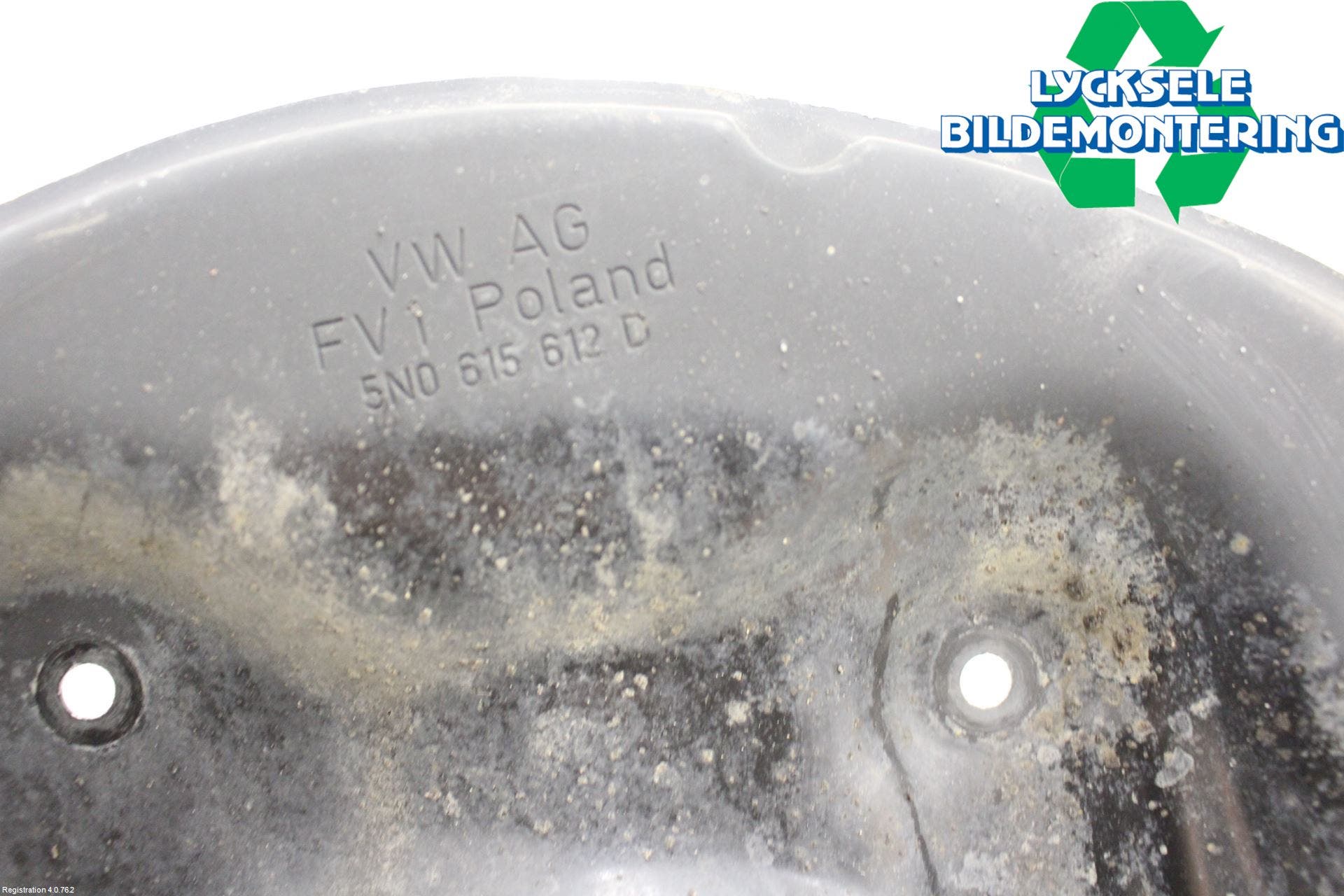 Volkswagen VW PASSAT 15-19 Bromssköld Bak