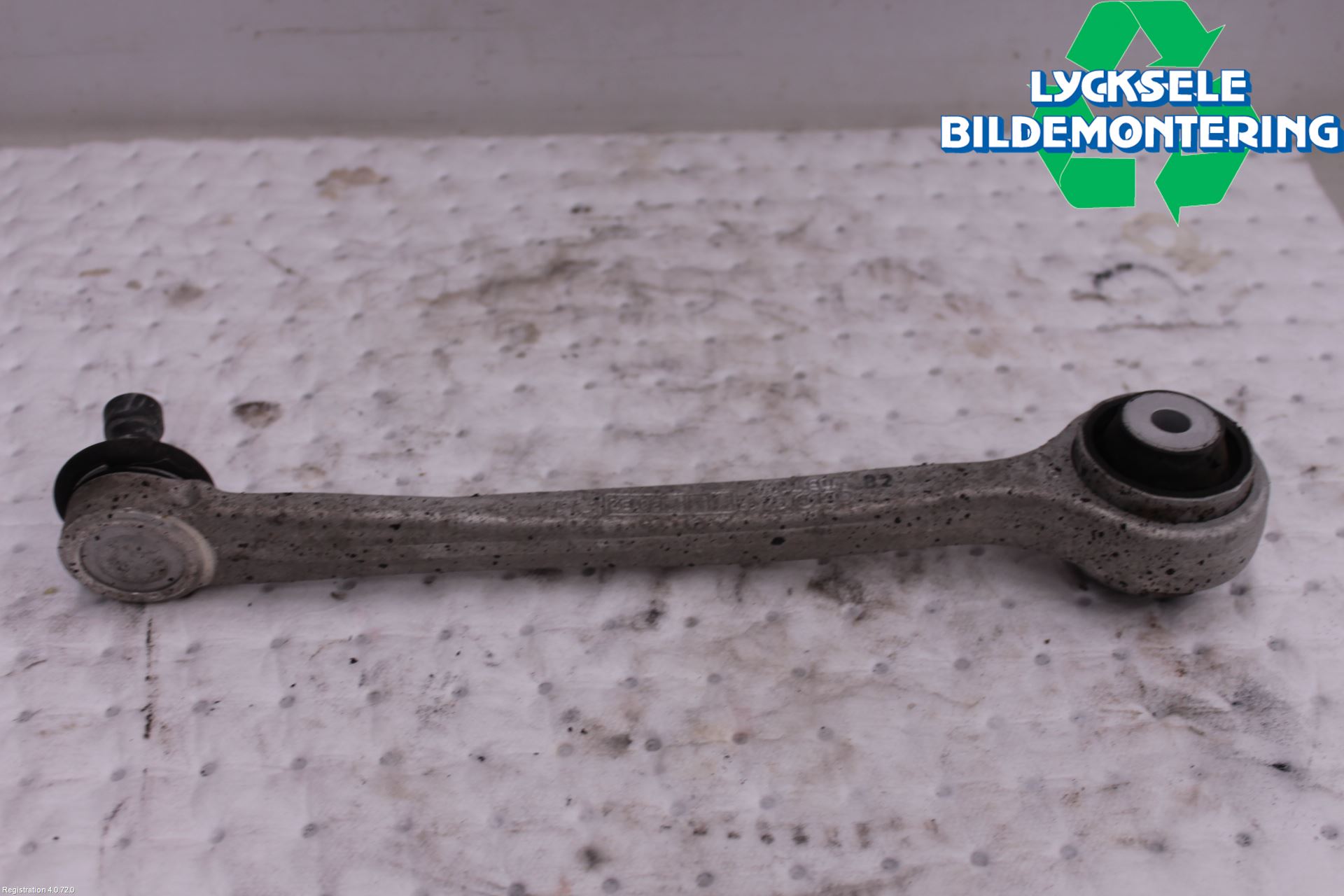 Audi A4/S4 B9 20- Bärarm Fram Övre Hö