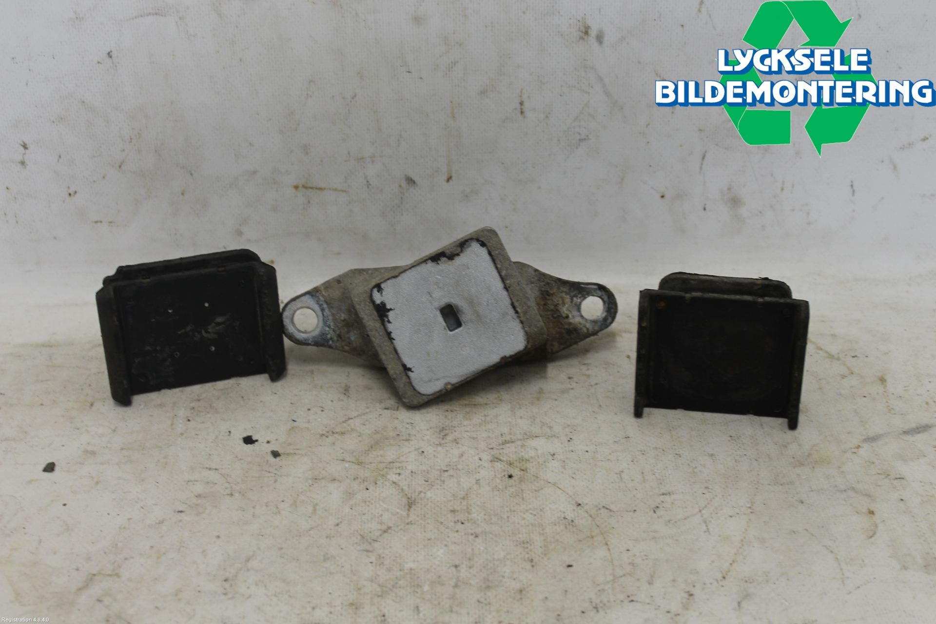 Volvo V90 17->> Bladfjäderhänke Bak