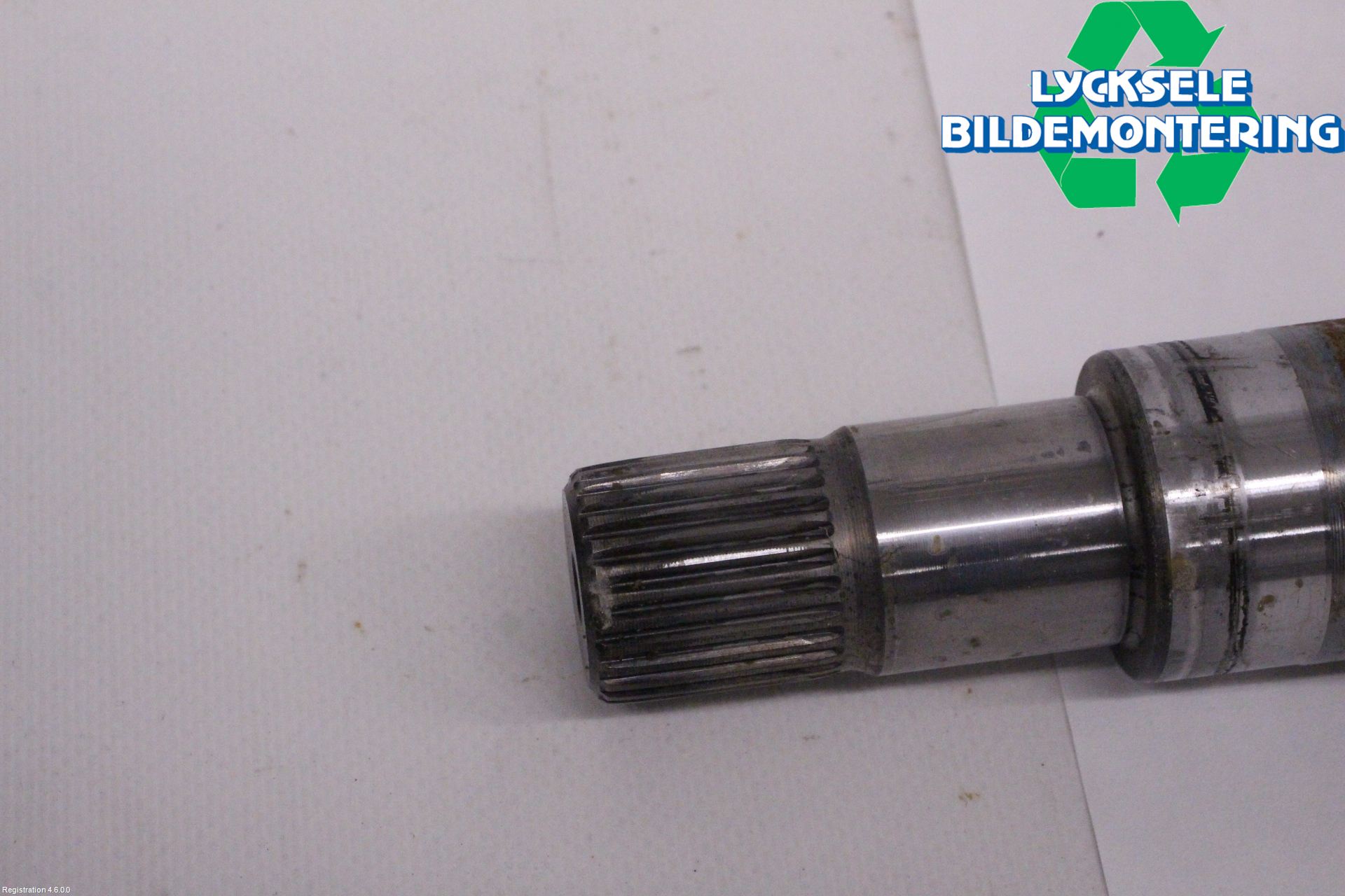 Ford KUGA/KUGA PHEZ/FHEV 20- Drivaxel Fram Höger