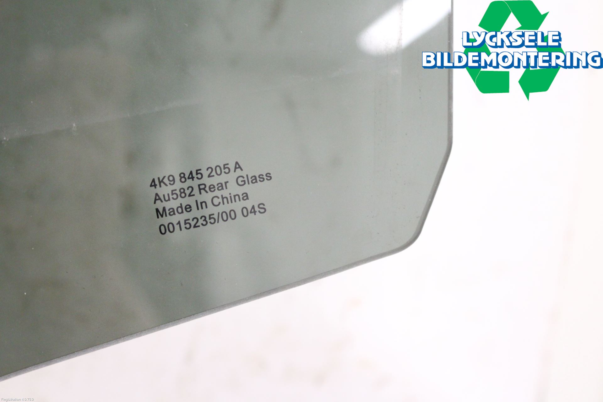 Audi A6 F2/C8 19- Dörruta Bak Vänster