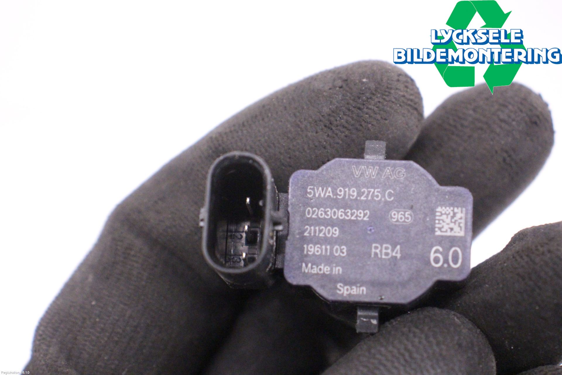 Cupra BORN 22- Parkeringshjälp Frontsensor