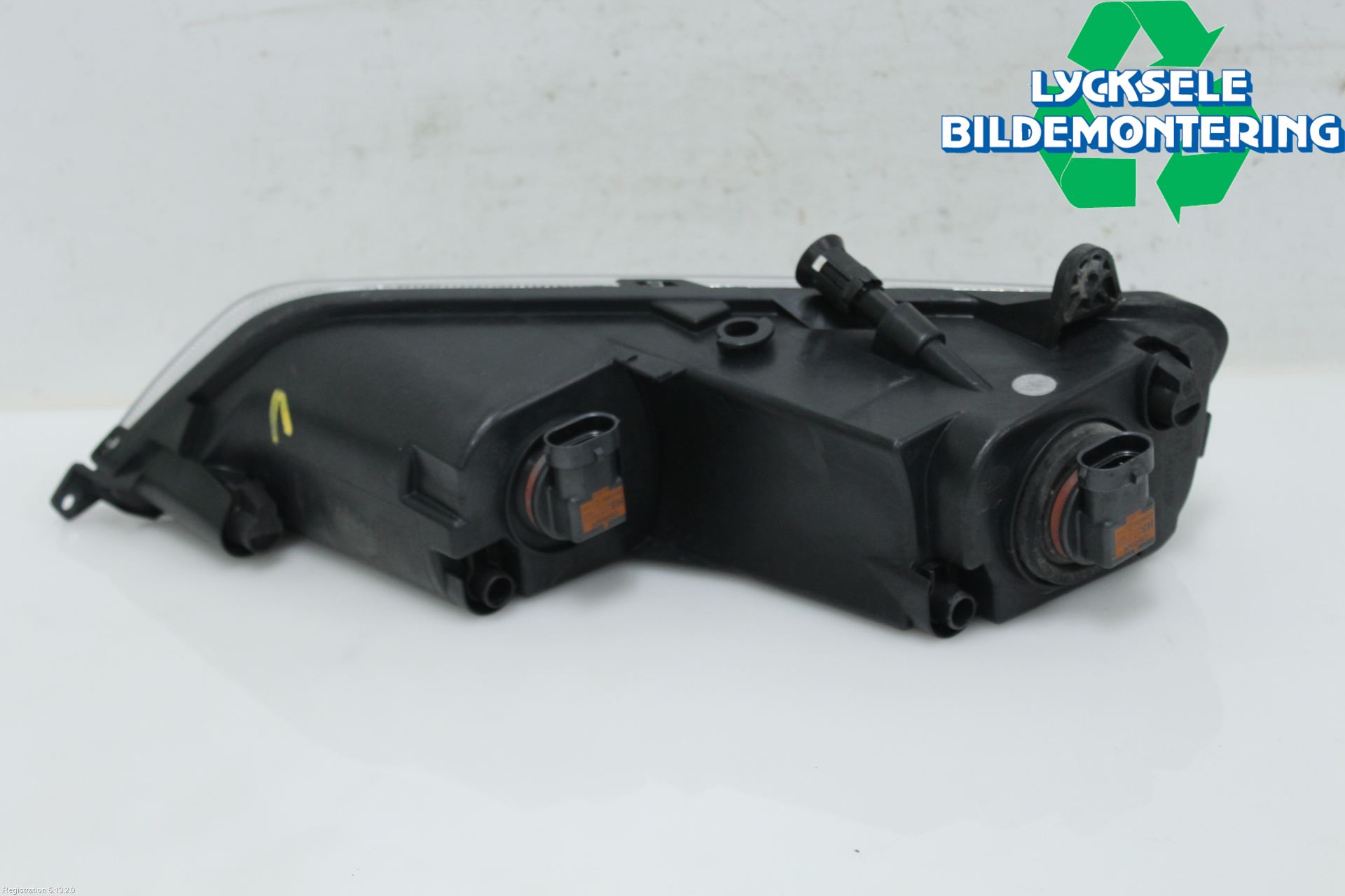 Volkswagen VW PASSAT 11-14 Dimljus-Varselljus Fram