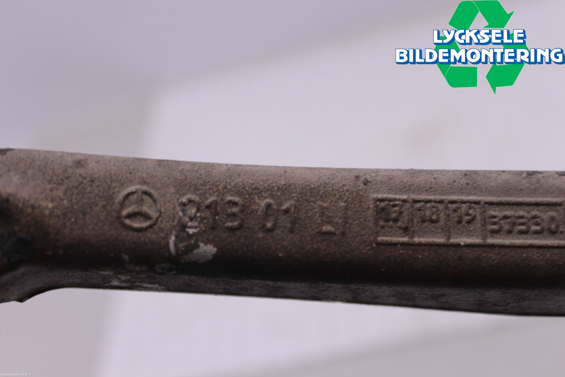 Mercedes-Benz MB C-KLASS (W205) 14-21 Bärarm Fram Undre Hö