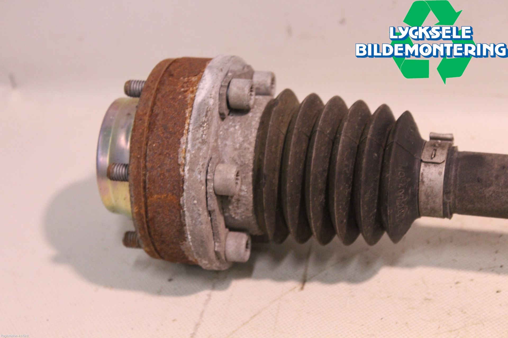 Skoda KAROQ 18- Drivaxel Bak Vänster