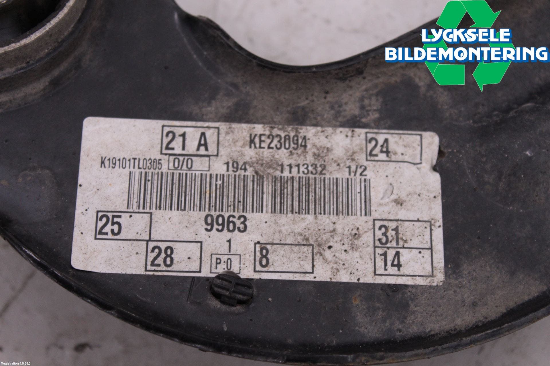 Ford FOCUS 19- Bärarm Bak Vänster