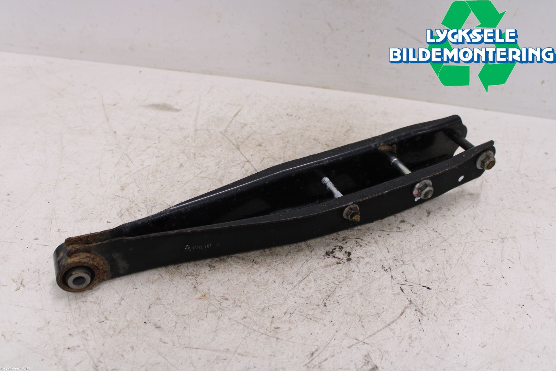 Subaru OUTBACK 21- Bärarm Bak Höger