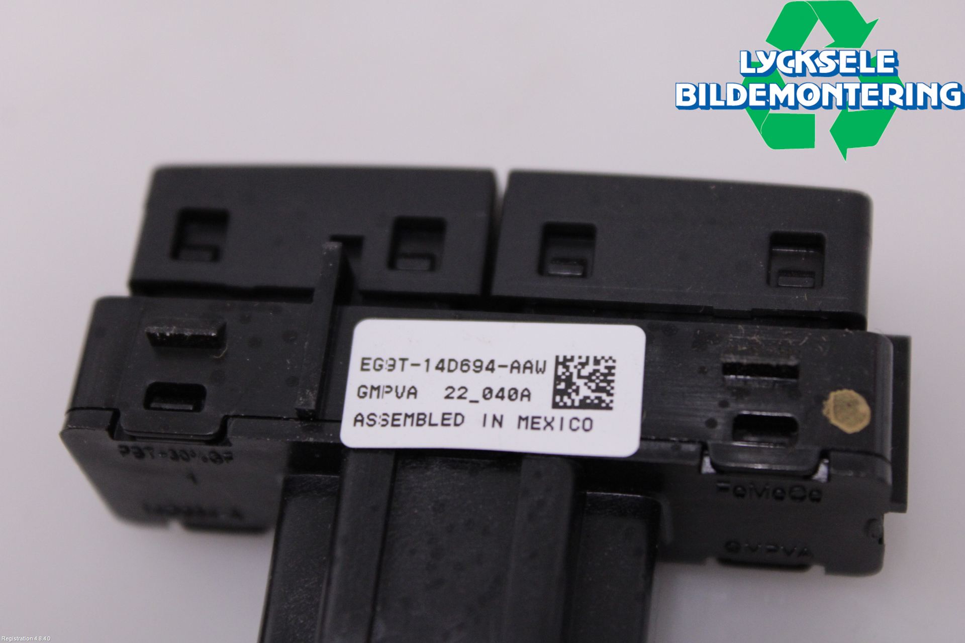 Ford KUGA/KUGA PHEZ/FHEV 20- Strömställare Stolvärme