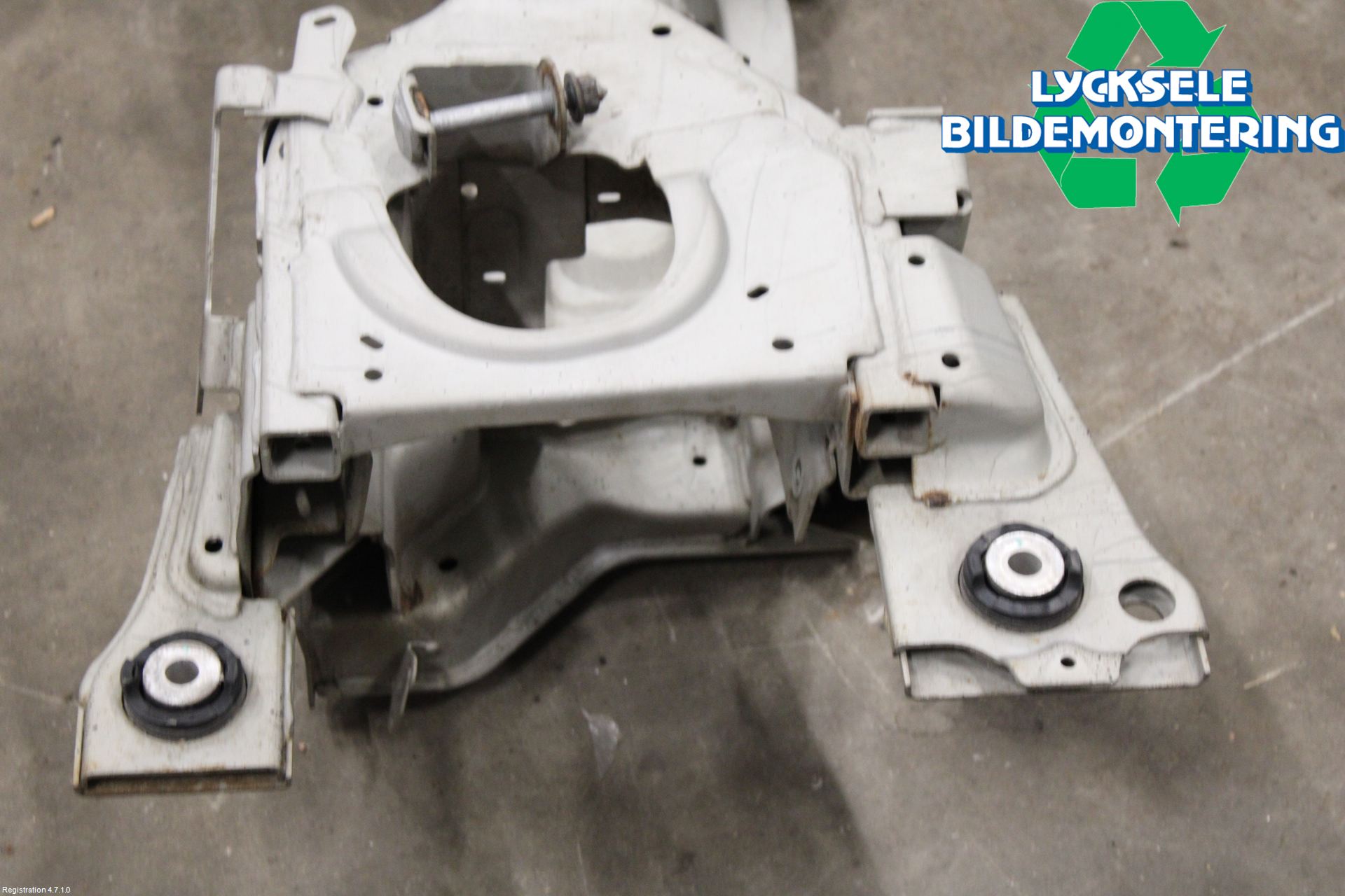 Peugeot 3008 17-24 Bakaxelbalk