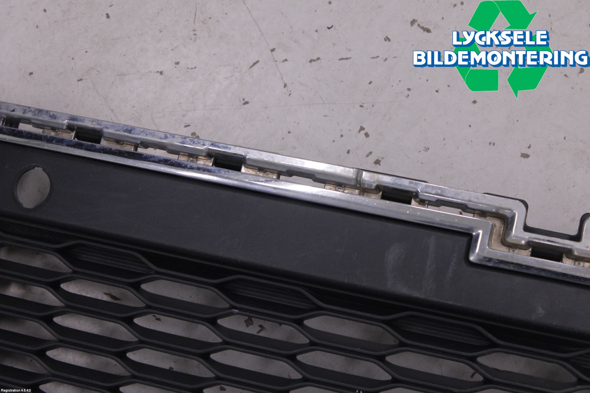 Chevrolet CAPTIVA Grill-Galler