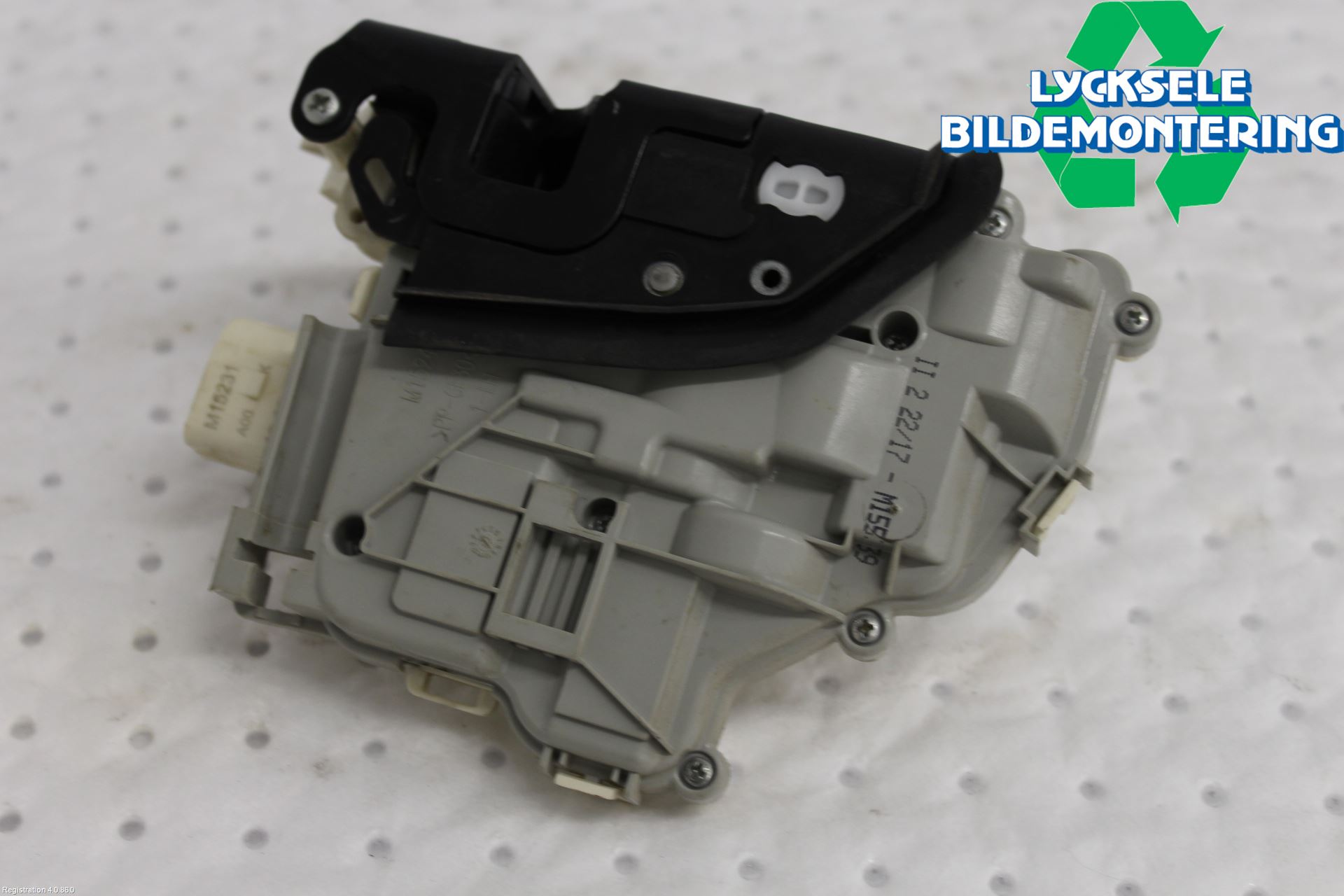 Audi A4/S4 B9 16-19 Låskista-Dörrlås