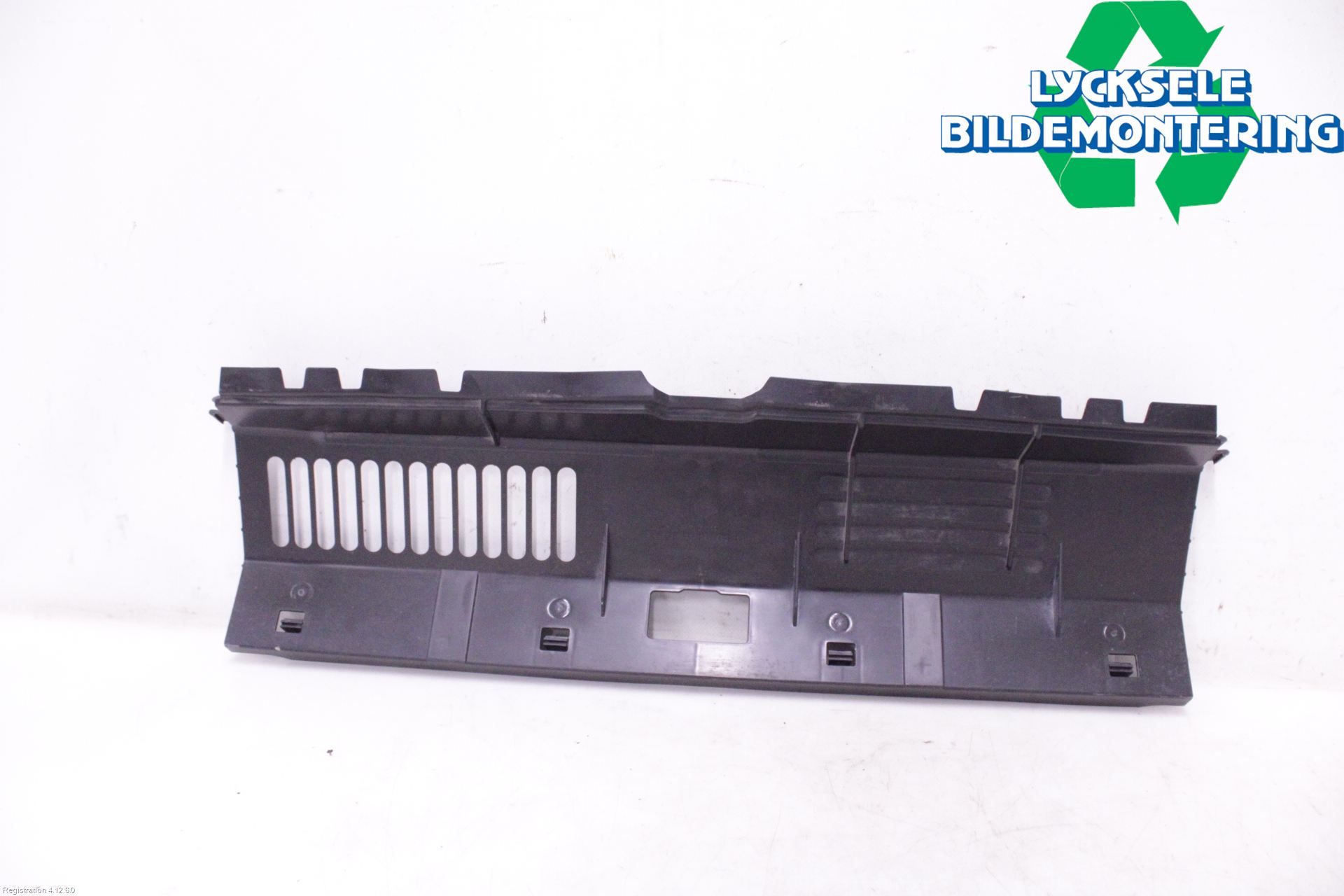 Cupra FORMENTOR 21- Deflektor Plåt-Plast Kylning