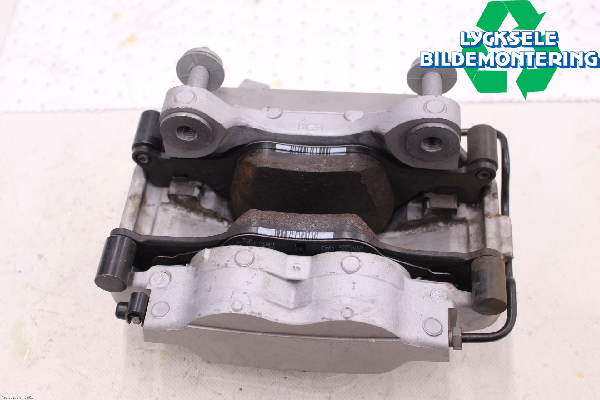 BMW 5 G30/G31/F90 17-23 Bromsok Fram Höger