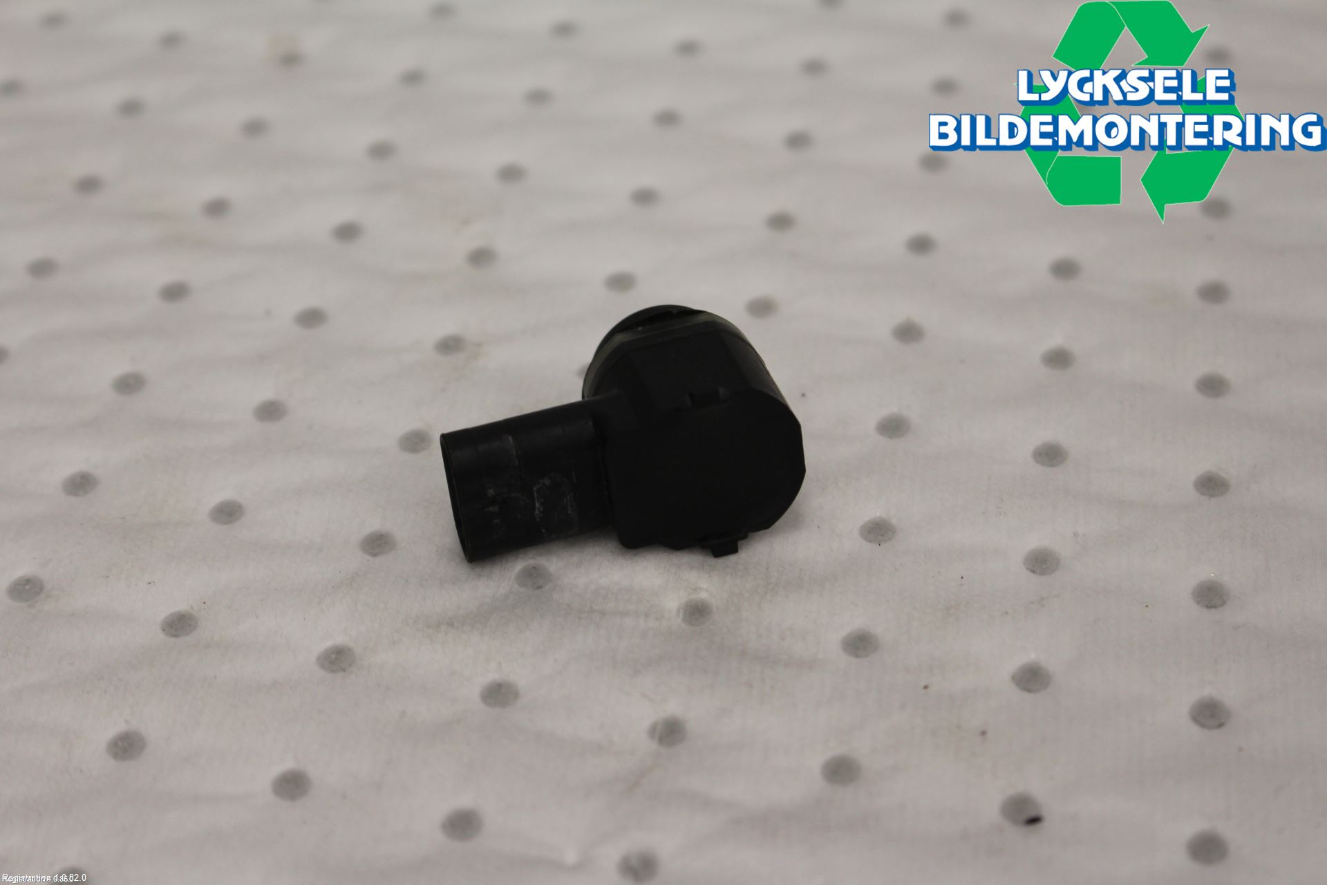 Volkswagen VW PASSAT 11-14 Parkeringshjälp Frontsensor