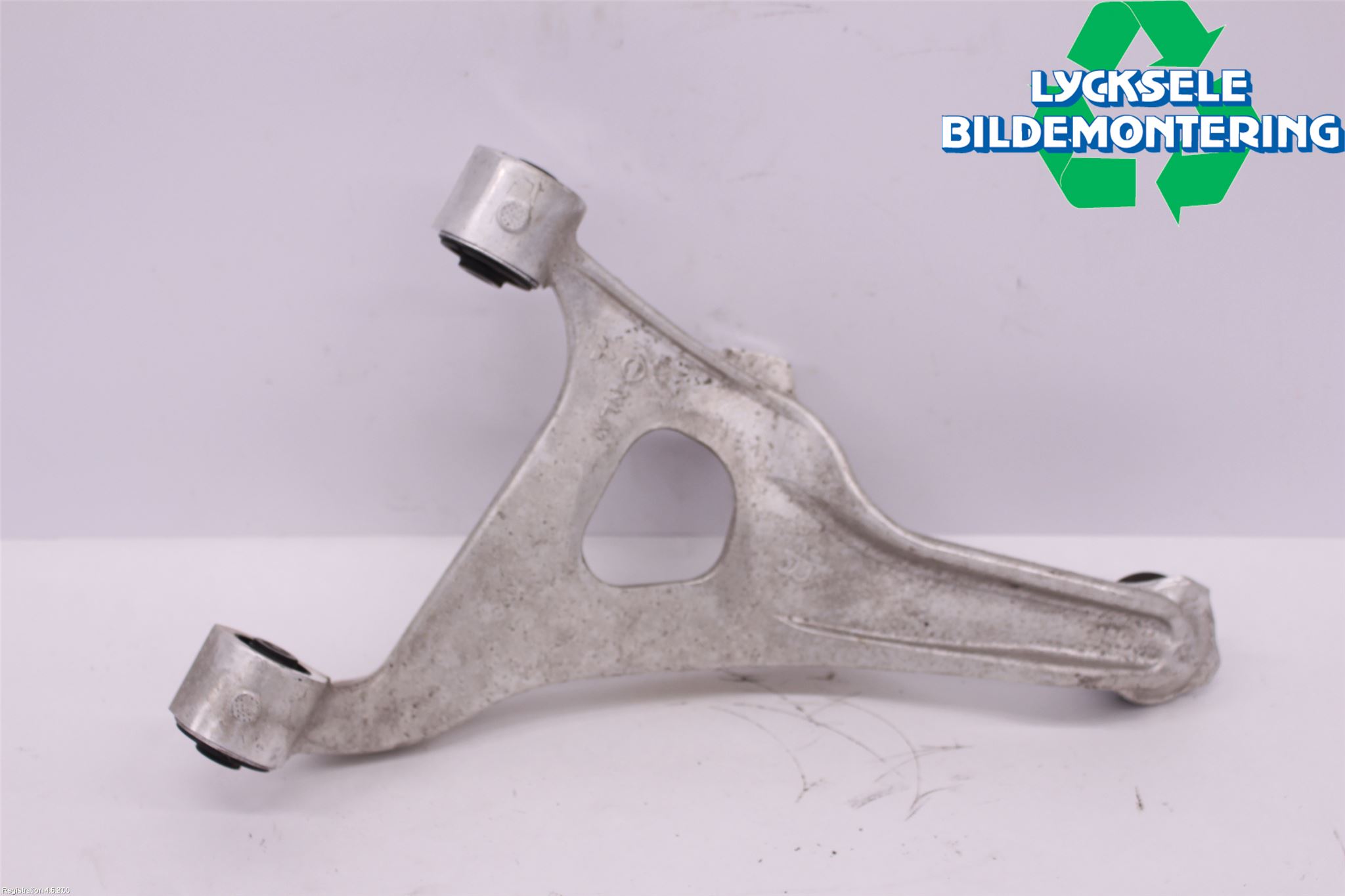 Nissan QASHQAI 21- Bärarm Bak Höger