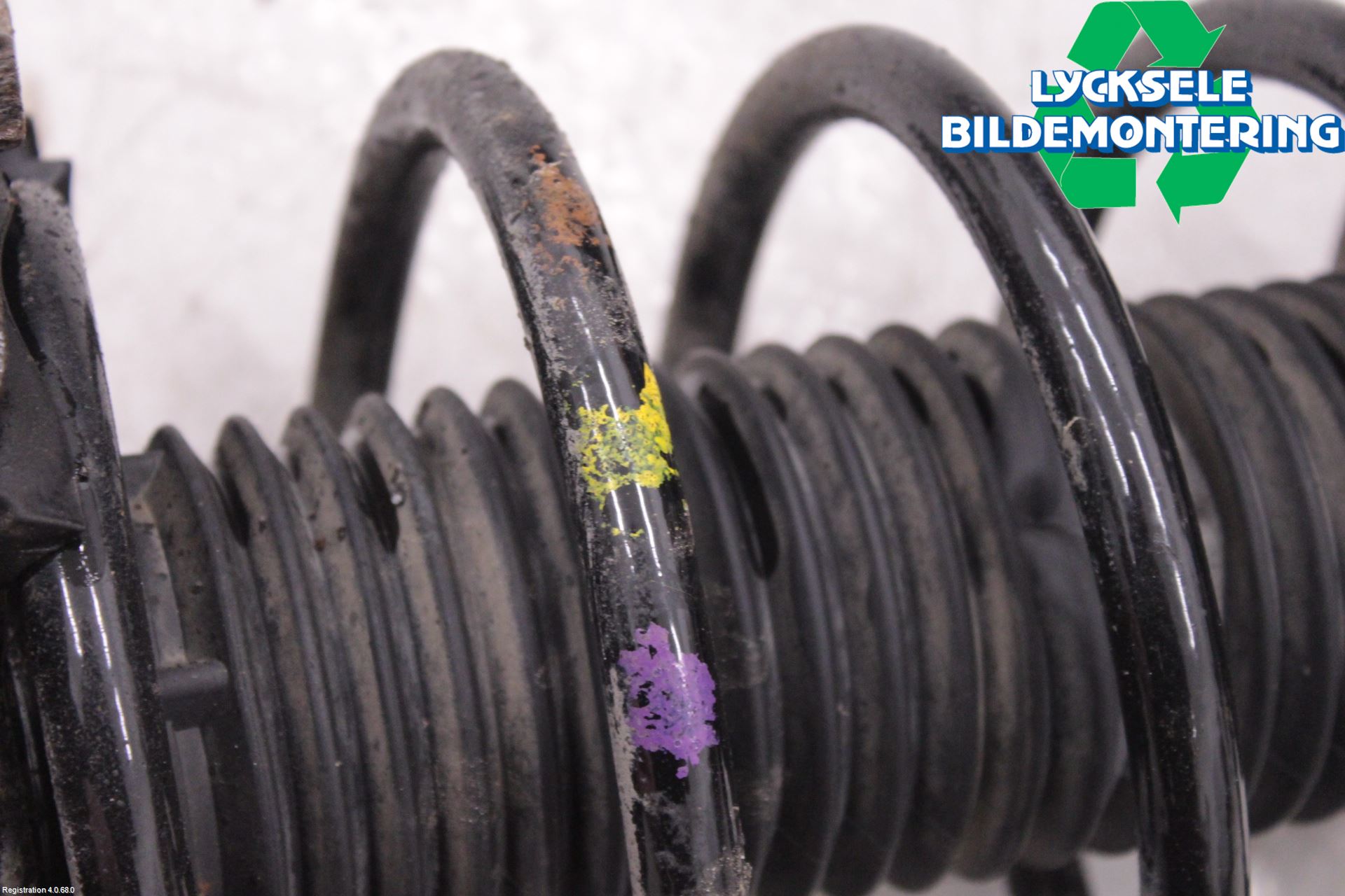 Ford FOCUS 15-18 Fjäderben Fram Vänster