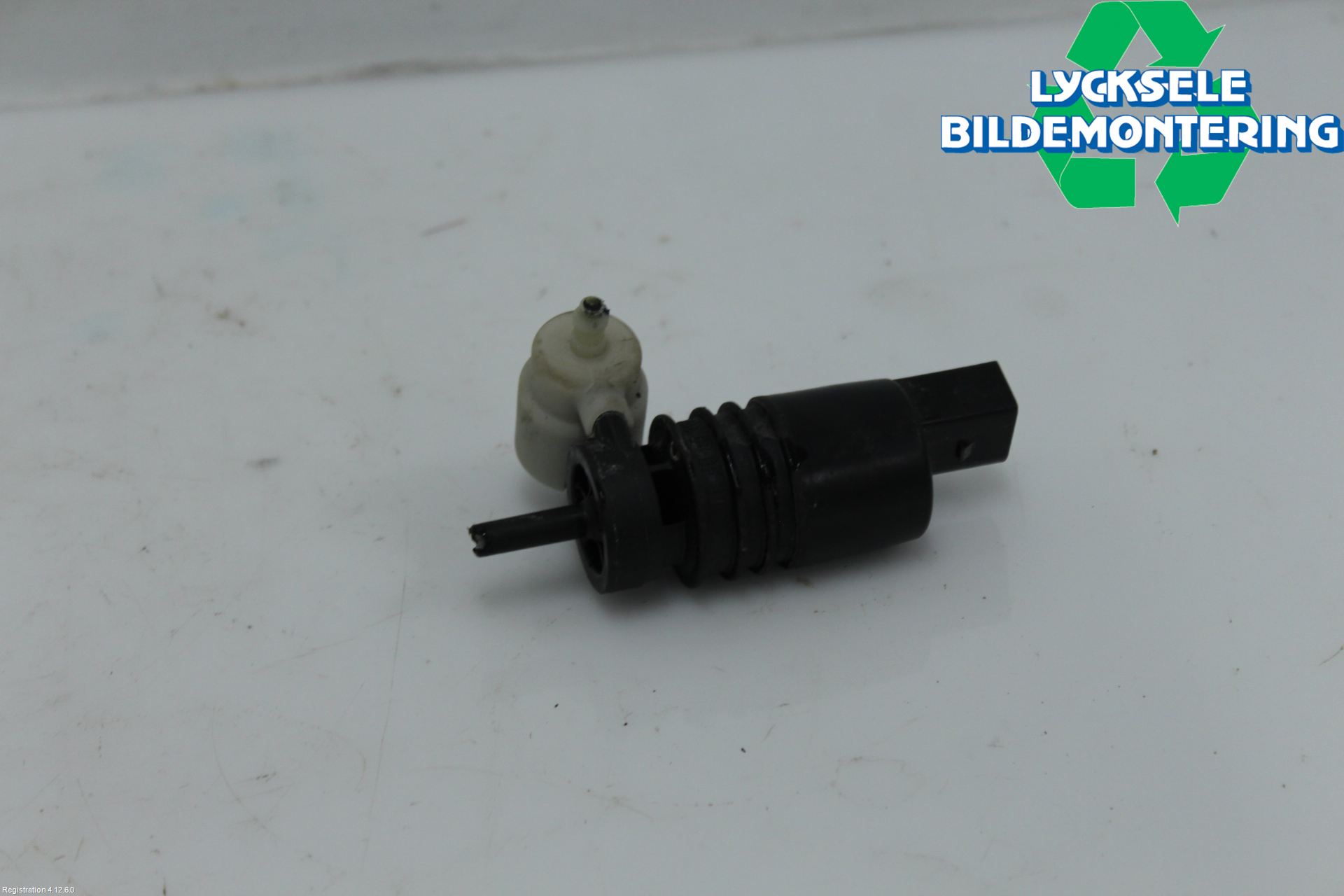 Volkswagen VW TOUAREG 7P 11-18 Spolarpump Vindruta