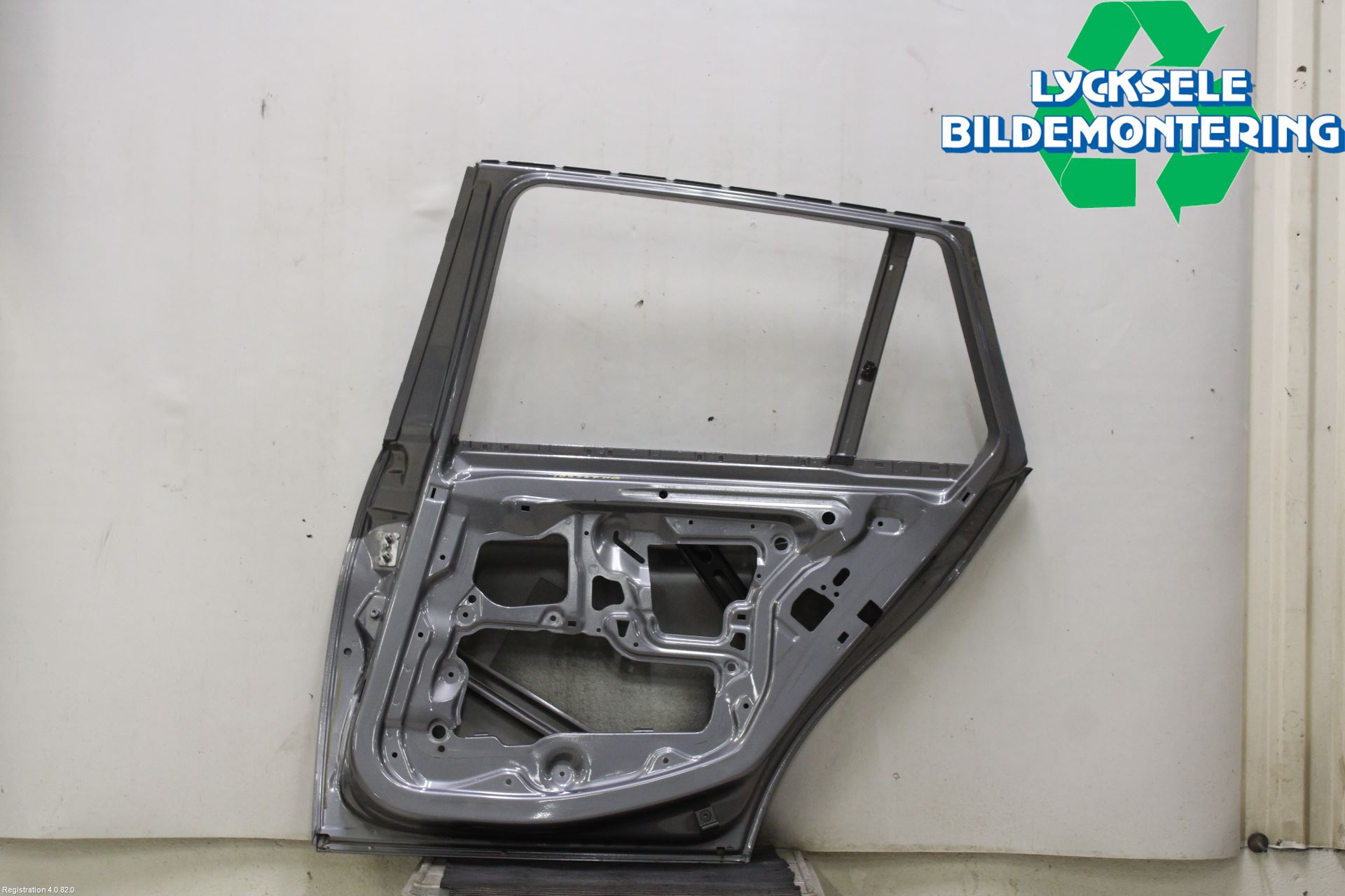 BMW 3 E90/91 SED/TOU 05-12 Dörr Bak Höger