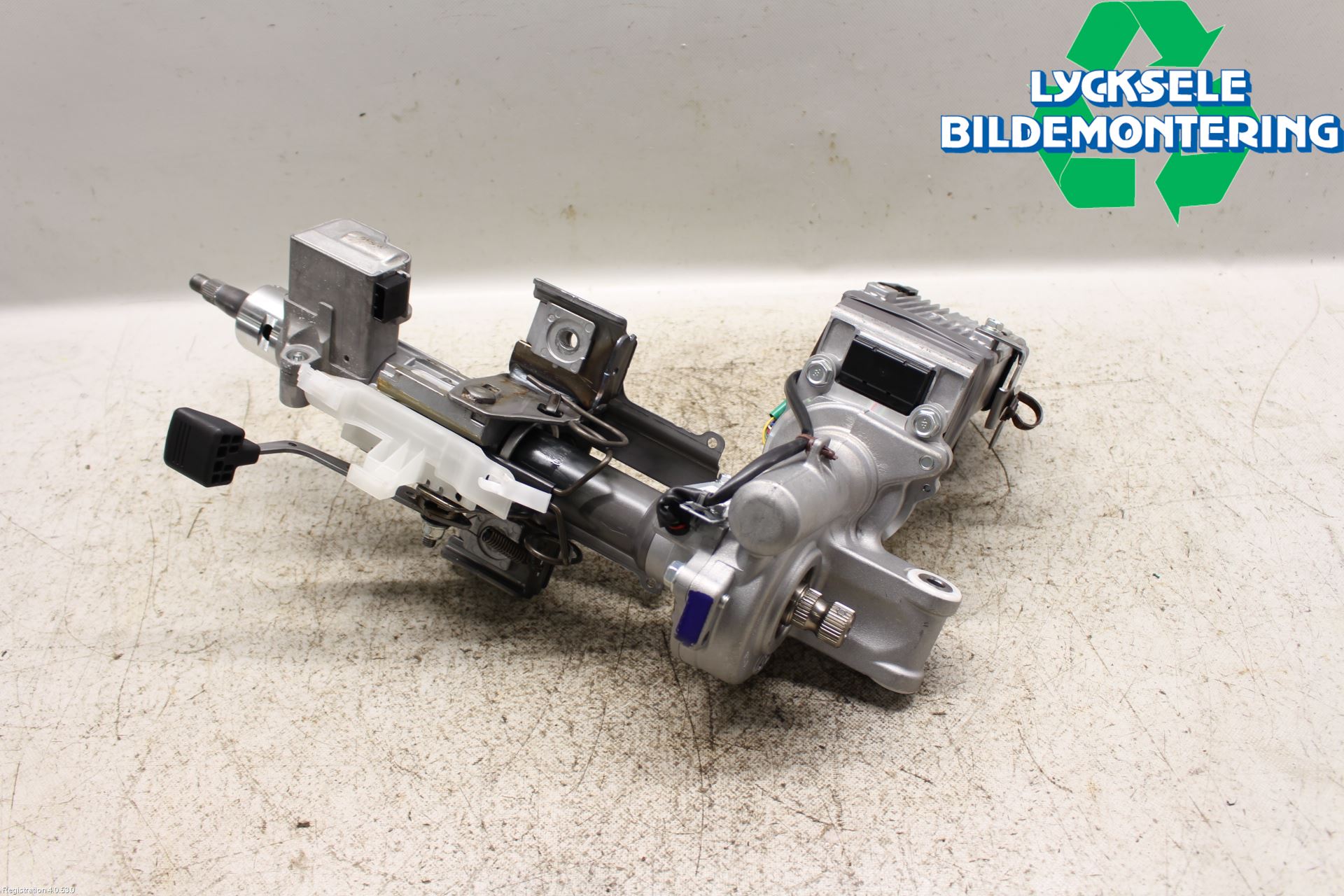 Toyota RAV4 13-18 Rattaxelagg Med Inb Servo