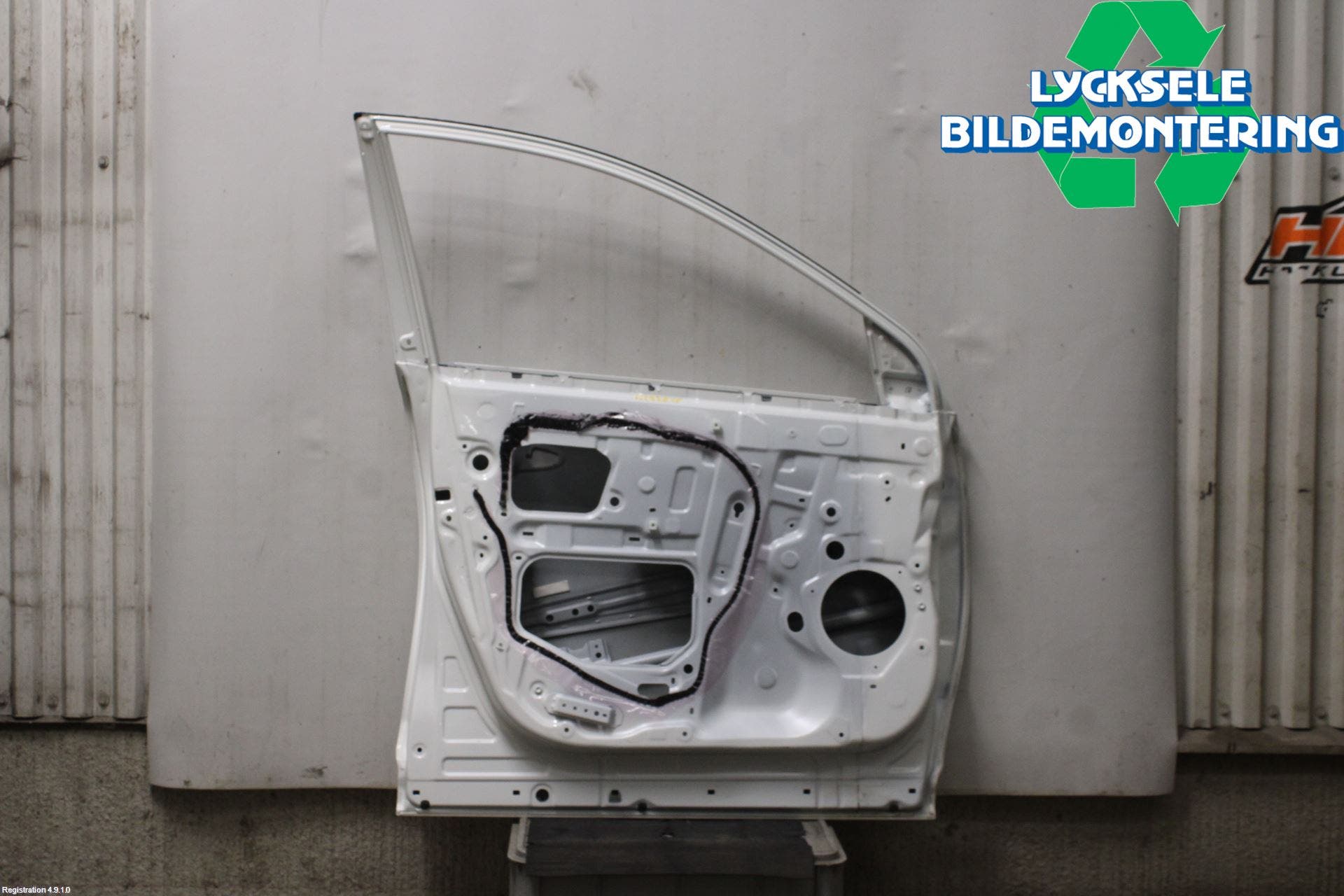 Toyota RAV4 13-18 Dörr Fram Vänster