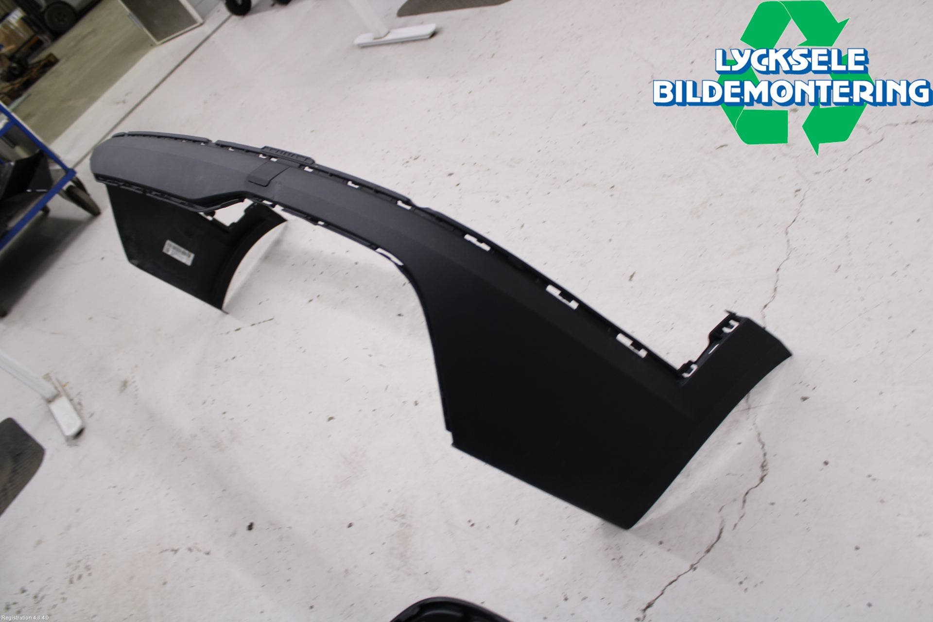 Audi A4/S4 B9 20- Stötfångarbeklädnad Bak
