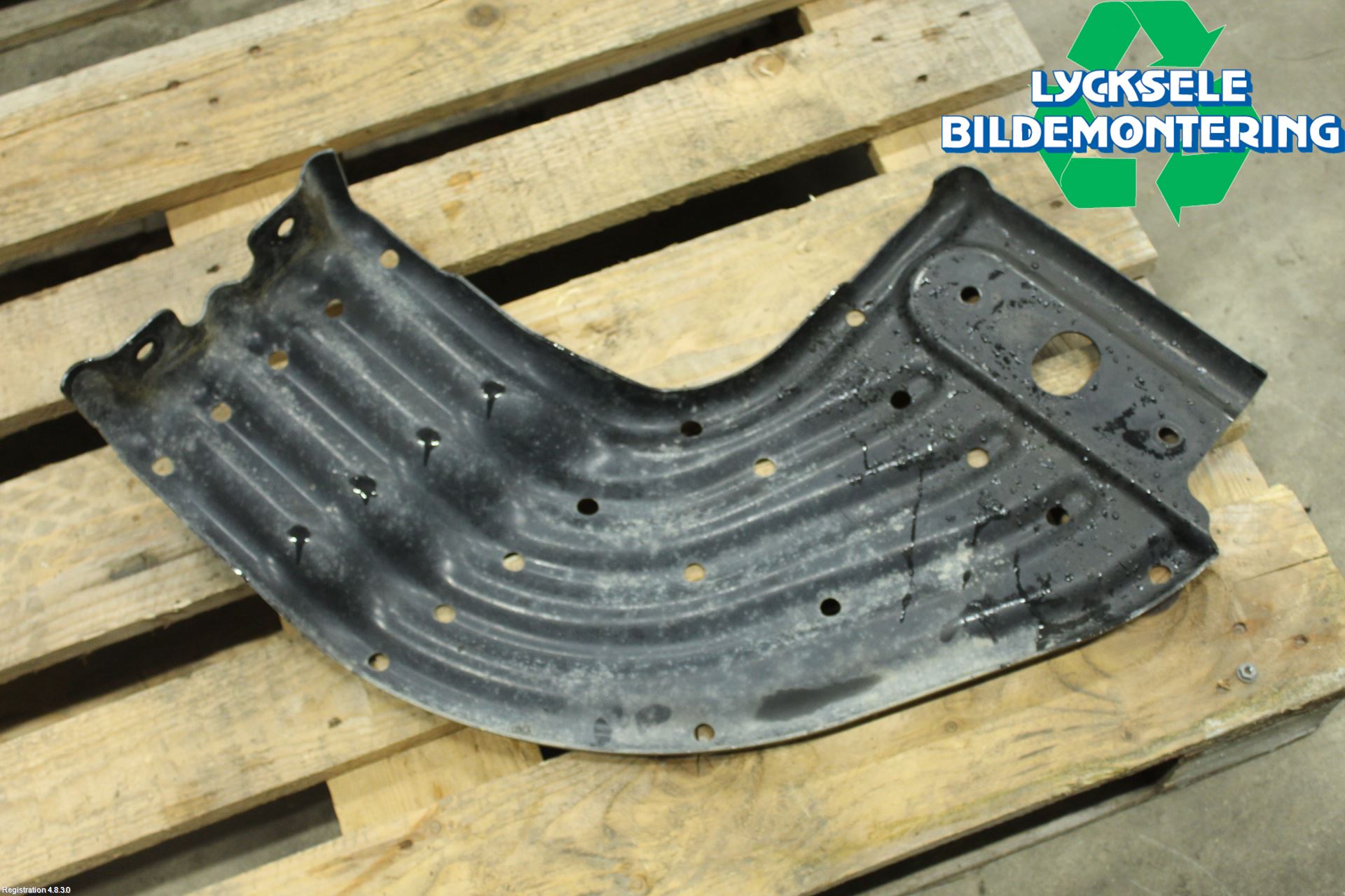 Dodge PICK UP RAM 81- Hasplåt Plåt-Plast