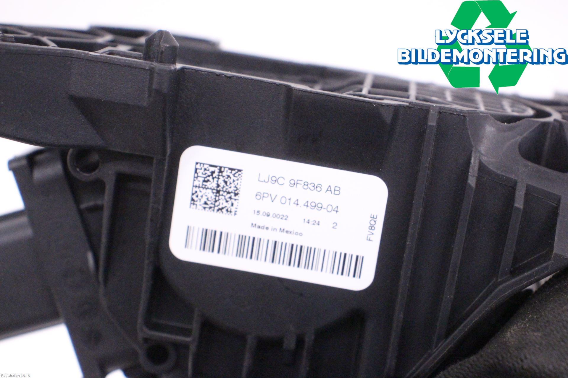 Ford MUSTANG Mach-E 21- Gaspedal