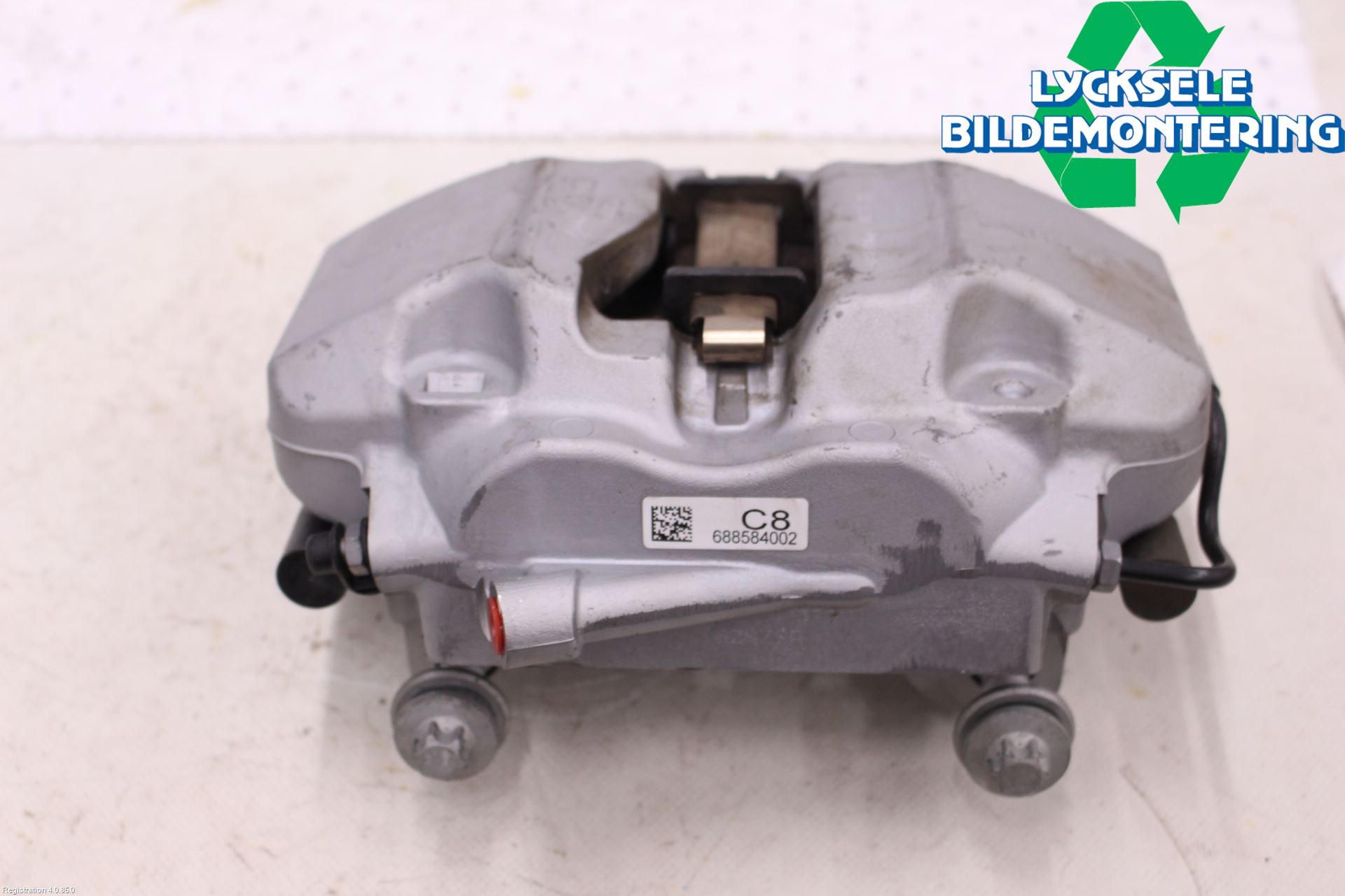 BMW 5 G30/G31/F90 17-23 Bromsok Fram Höger