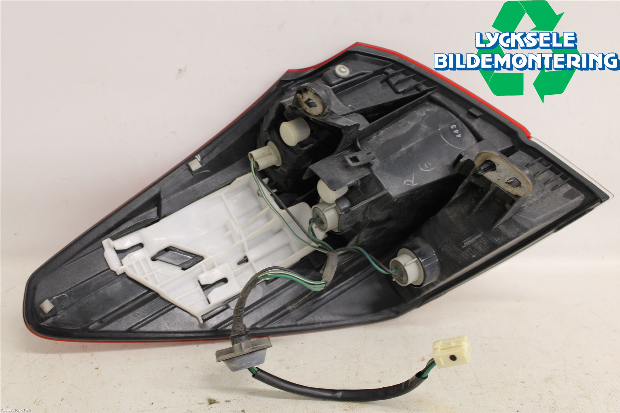 Subaru LEGACY 10-14 Bakljus Höger