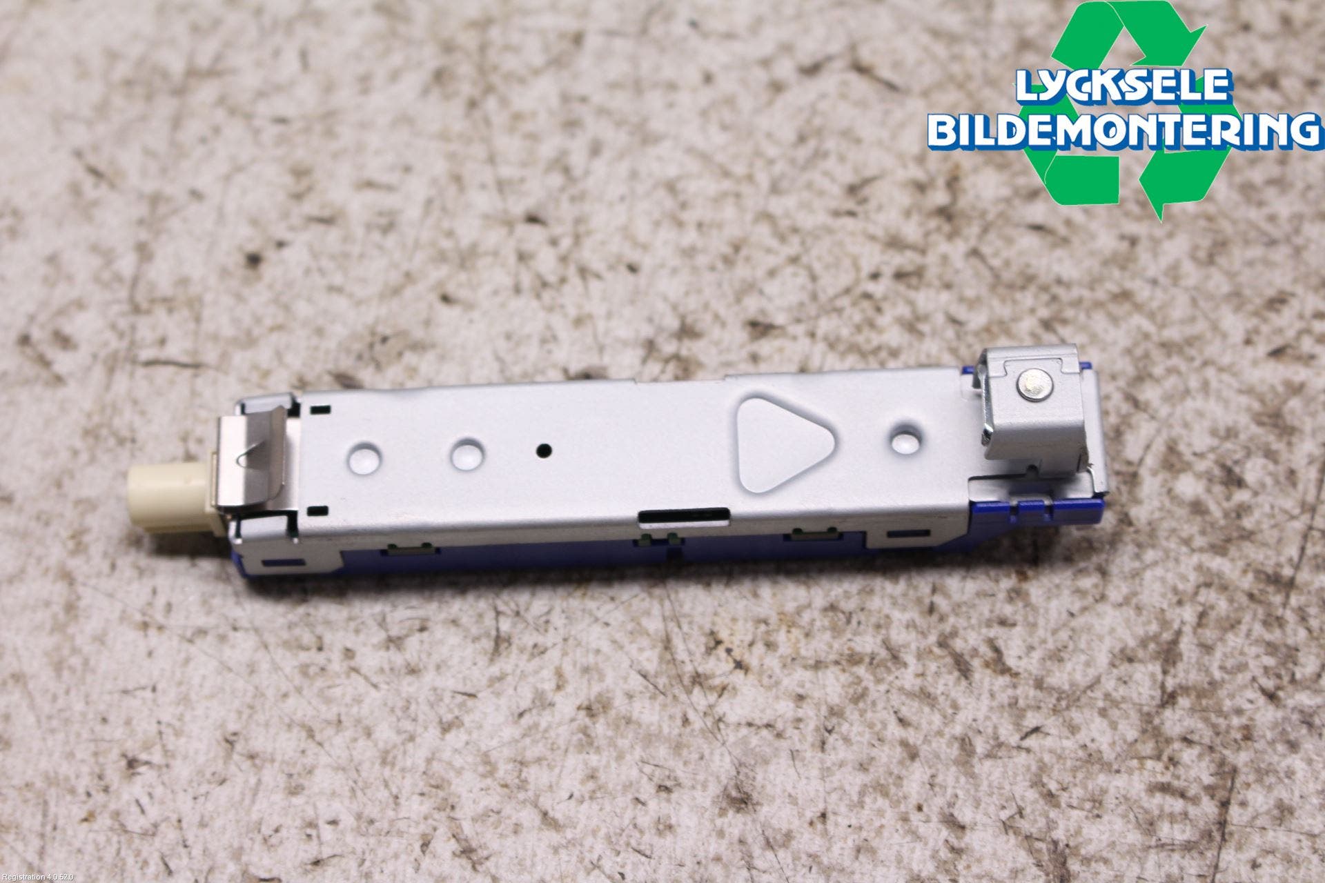 Audi A4/S4 B9 16-19 Antennförstärkare