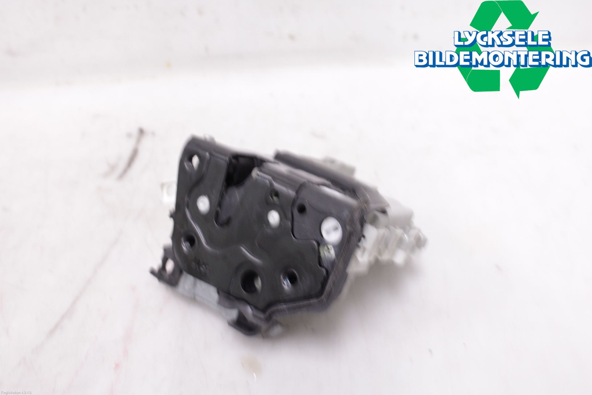 Audi A6 ALLROAD 12-18 Låskista-Dörrlås