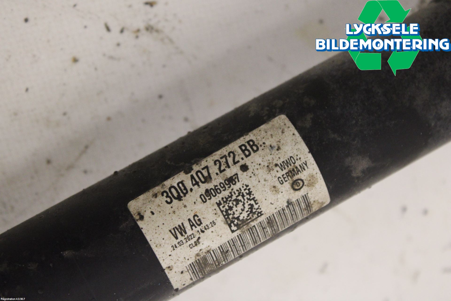 Volkswagen VW PASSAT 20-24 Drivaxel Fram Höger