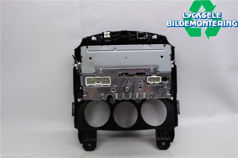 Mazda 2 (DE) 08-15 Cd Radio - Multimediapanel