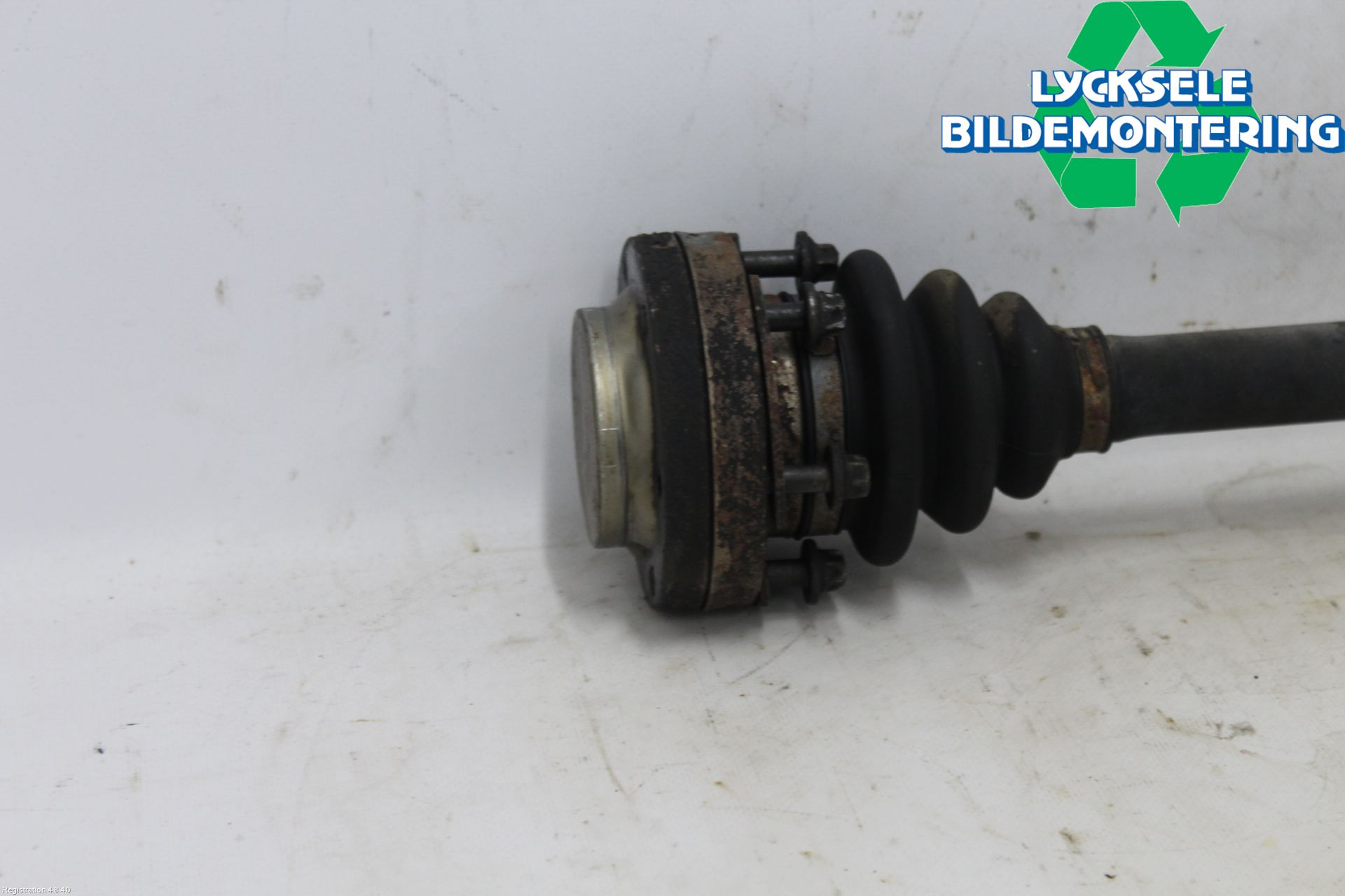 BMW 3 E36      91-00 Drivaxel Bak Höger