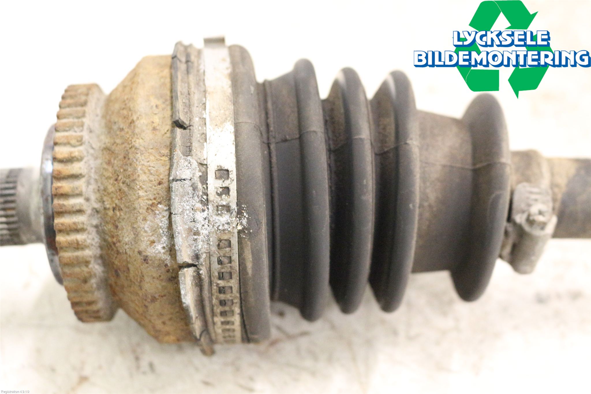 Volvo V70 05-08 Drivaxel Fram Vänster