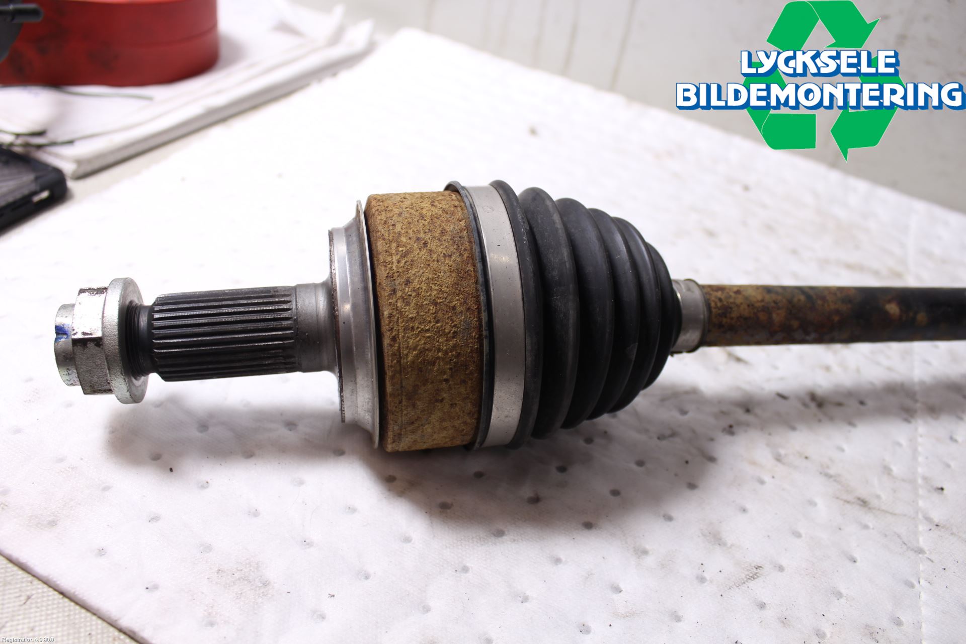 Honda CR-V 13-18 Drivaxel Fram Vänster