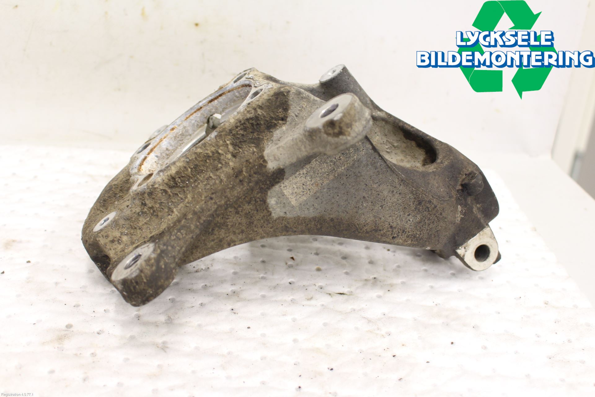 BMW 2 F45 Active Tourer 14-21 Styrspindel Lagerhus Hö