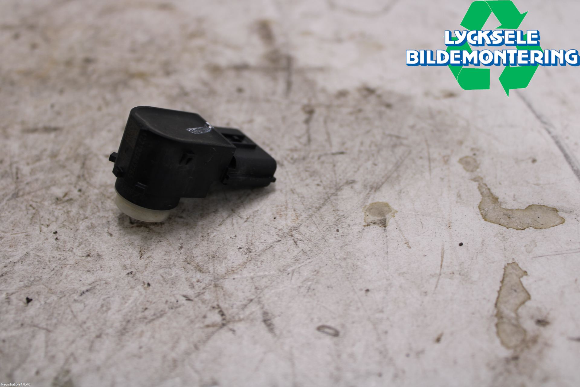 Hyundai KONA/ELECTRIC OS 18-23 Parkeringshjälp Frontsensor