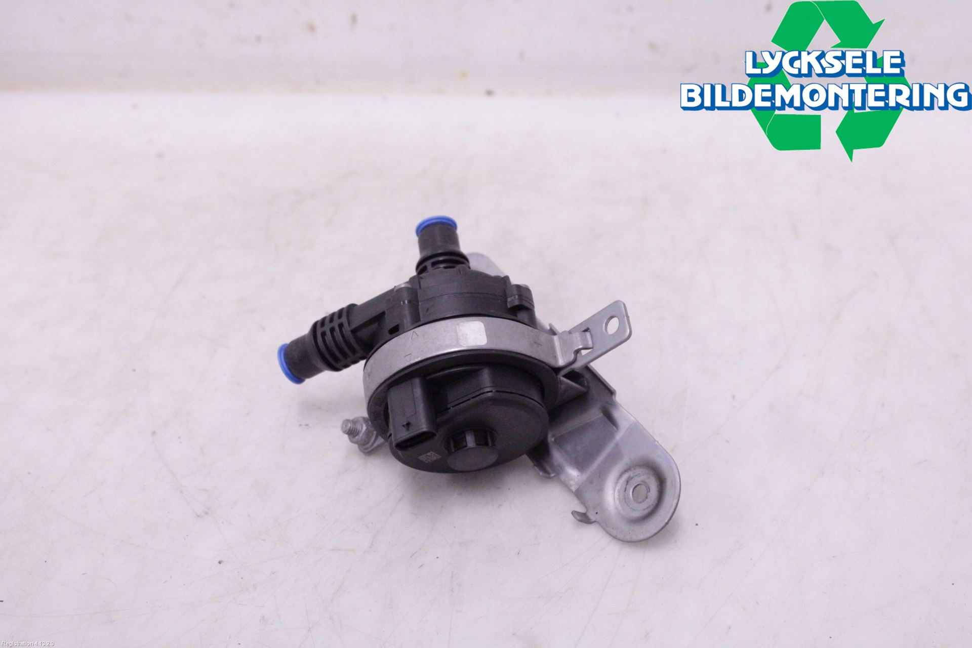 BMW 5 G30/G31/F90 17-23 Vattenpump
