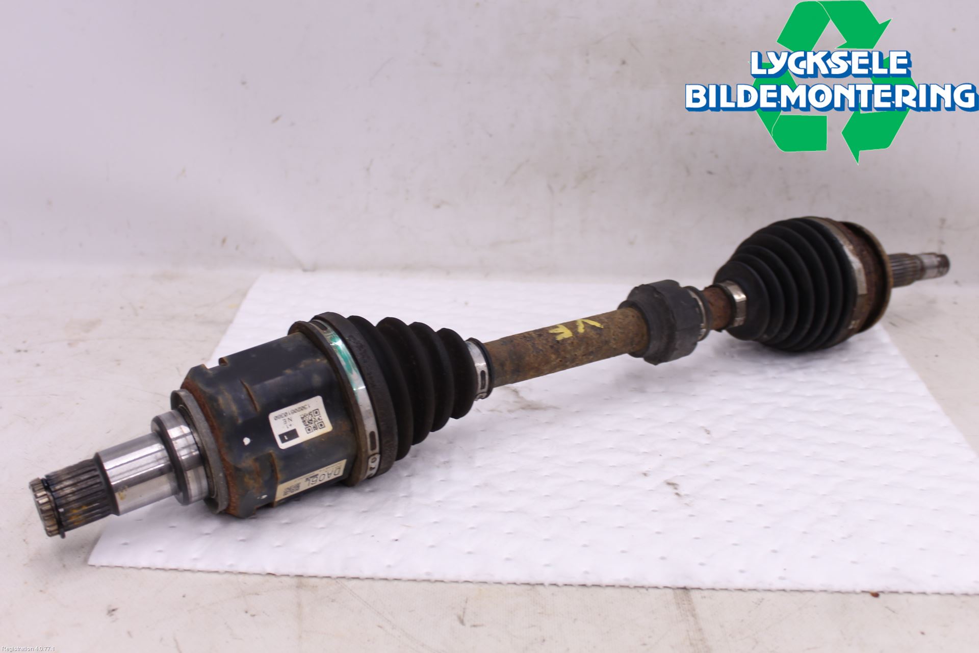 Toyota RAV4 13-18 Drivaxel Fram Vänster