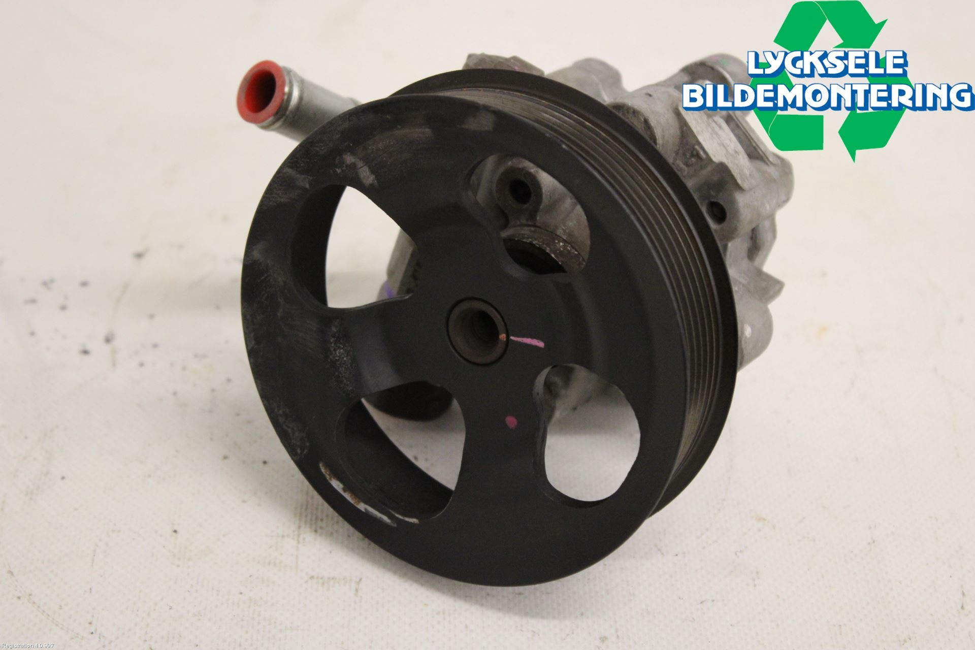 Toyota HILUX 16- Styrservopump