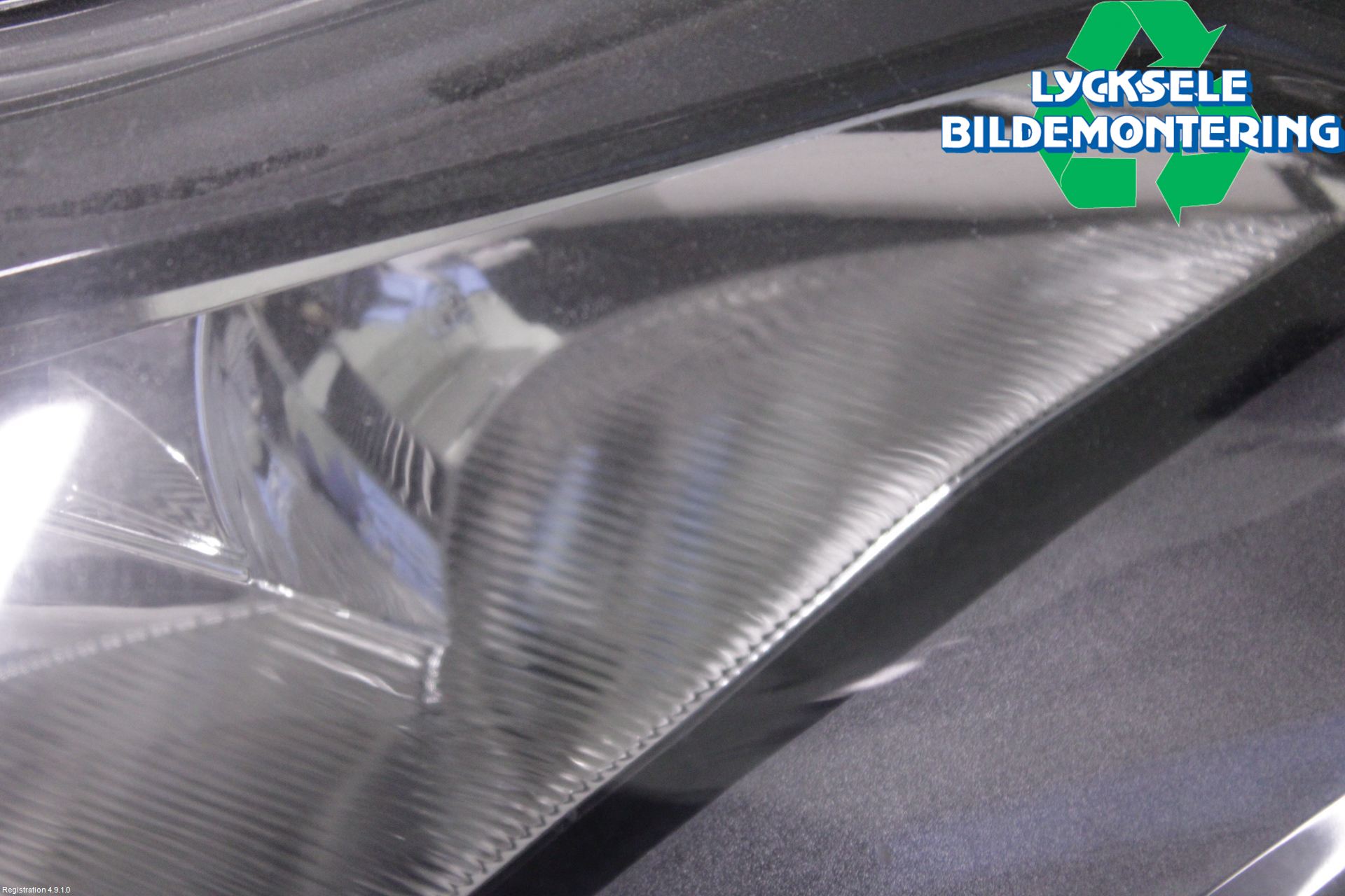 Ford FOCUS 11-14 Strålkastare Höger